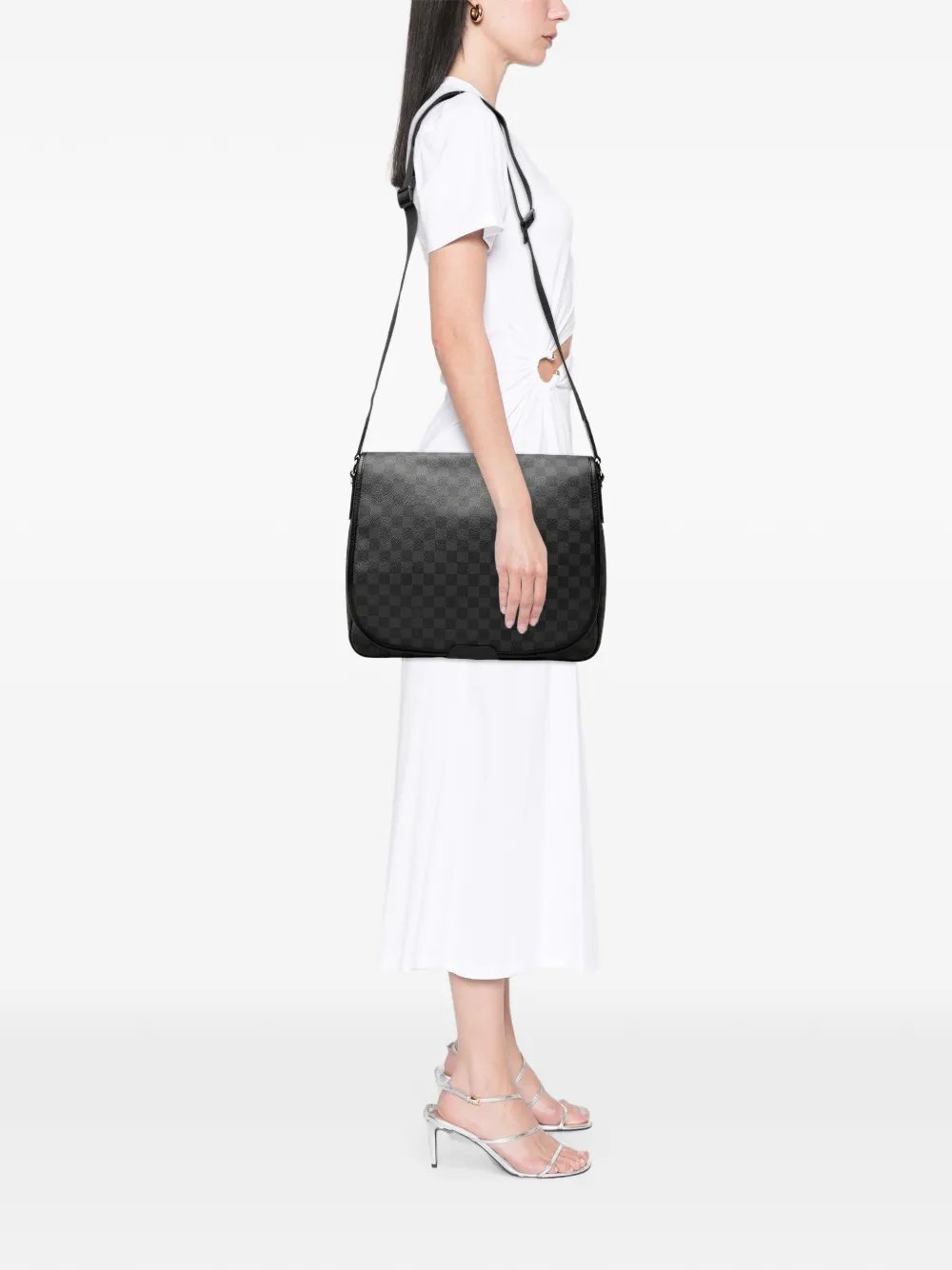 2009 Damier Graphite Daniel MM crossbody bag