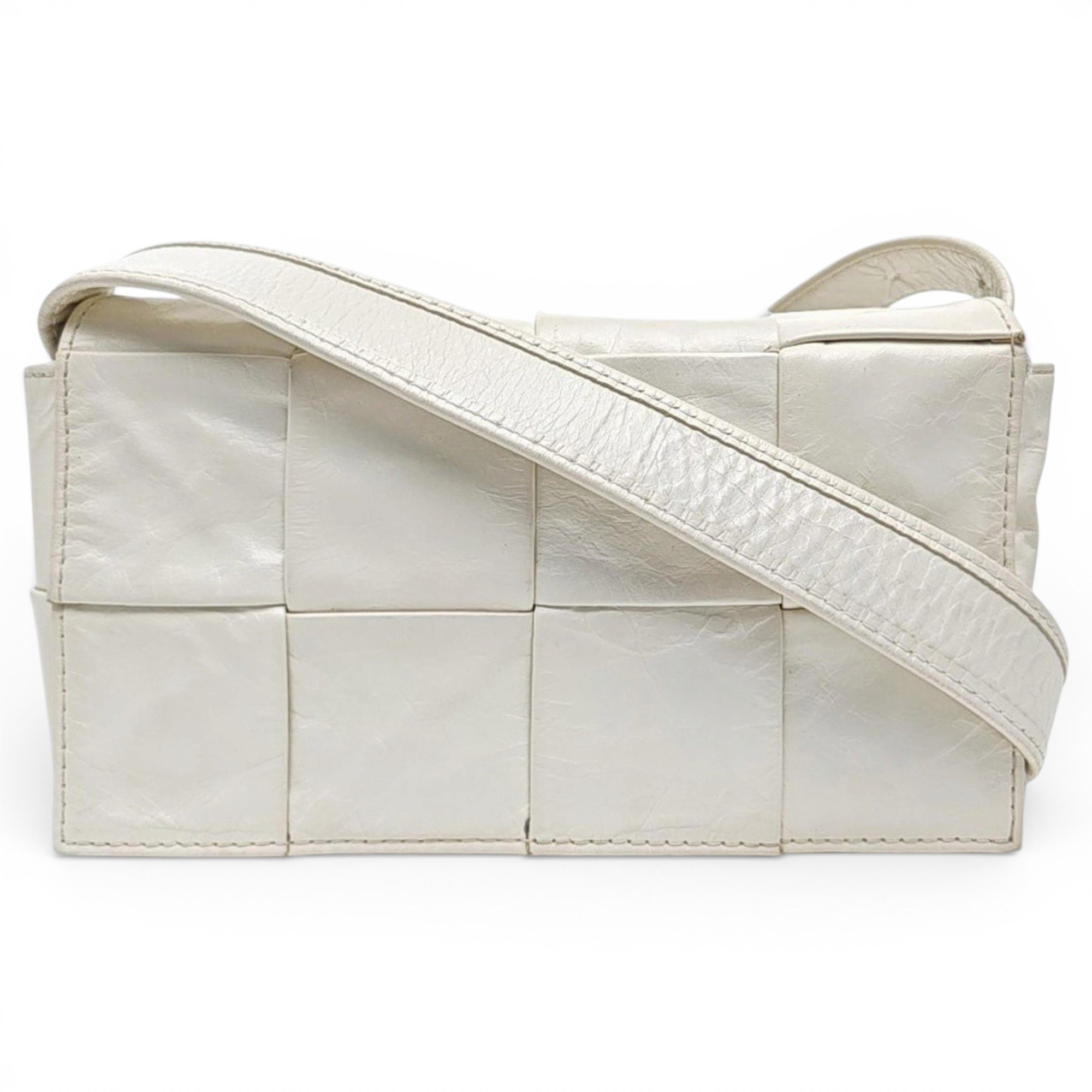 Brick Cassette leather handbag