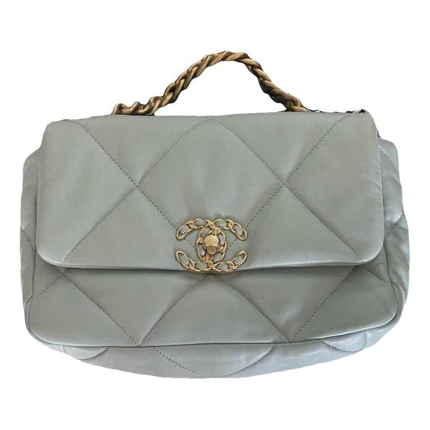 Chanel 19 leather handbag