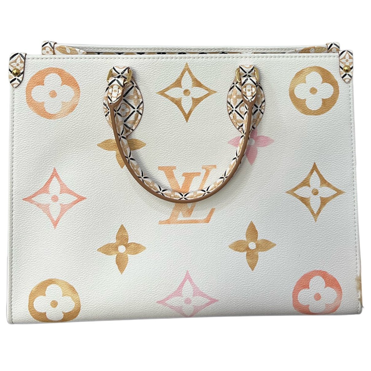 Onthego leather handbag