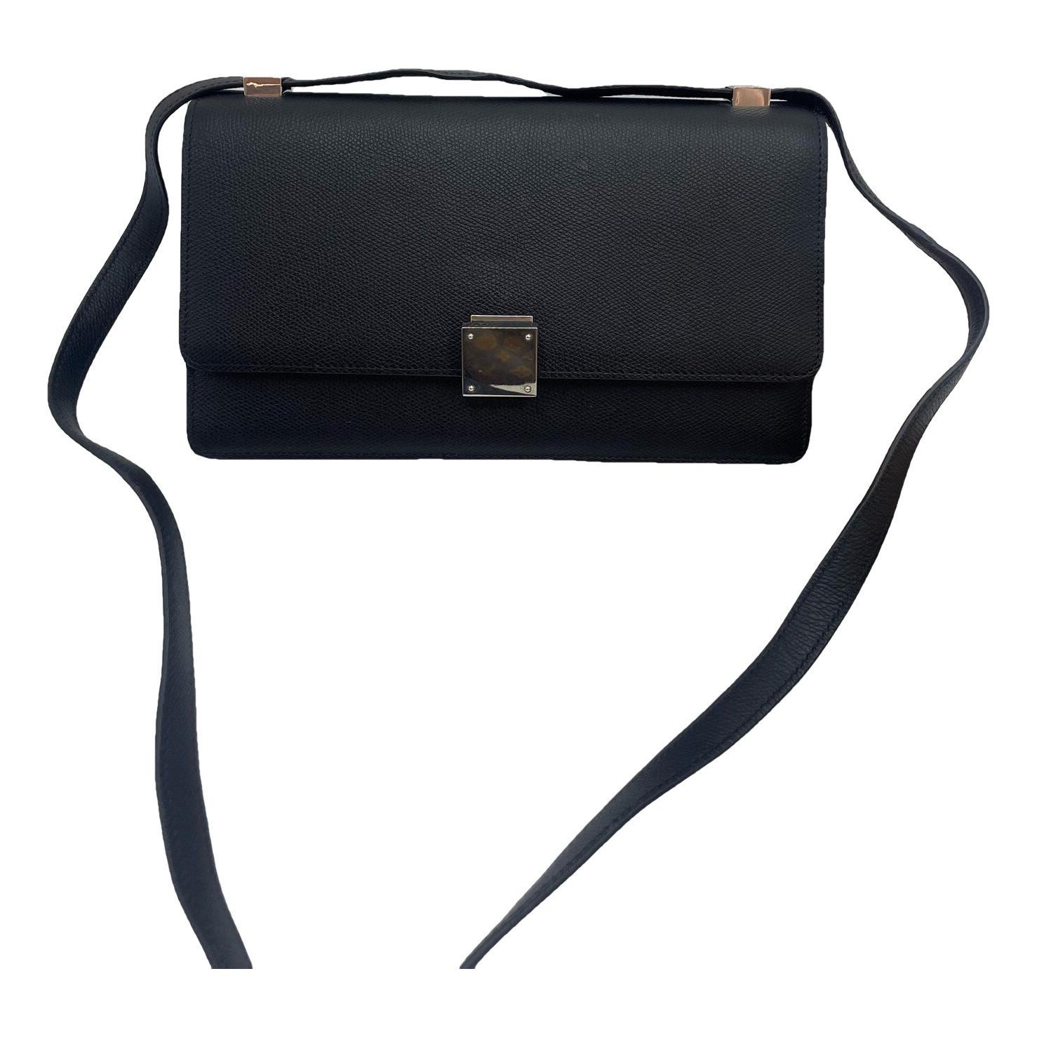 Classic leather crossbody bag
