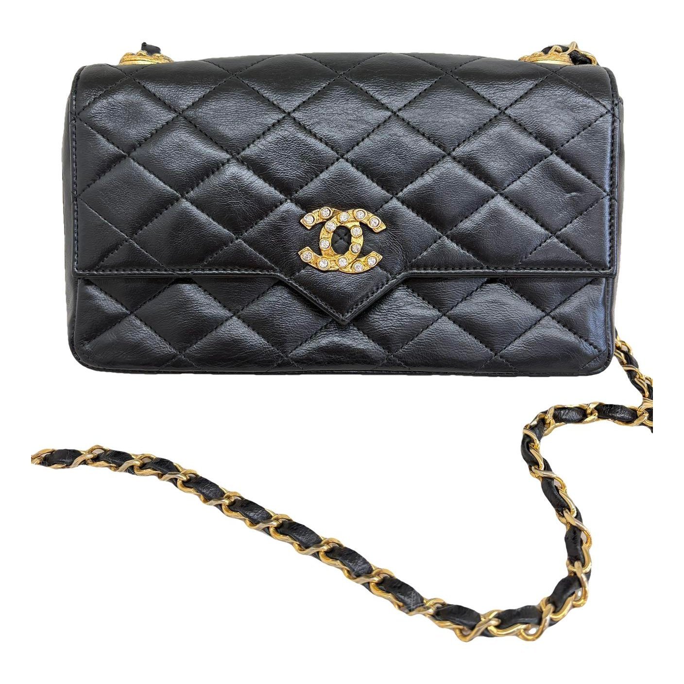 Wallet On Chain Timeless/Classique leather crossbody bag