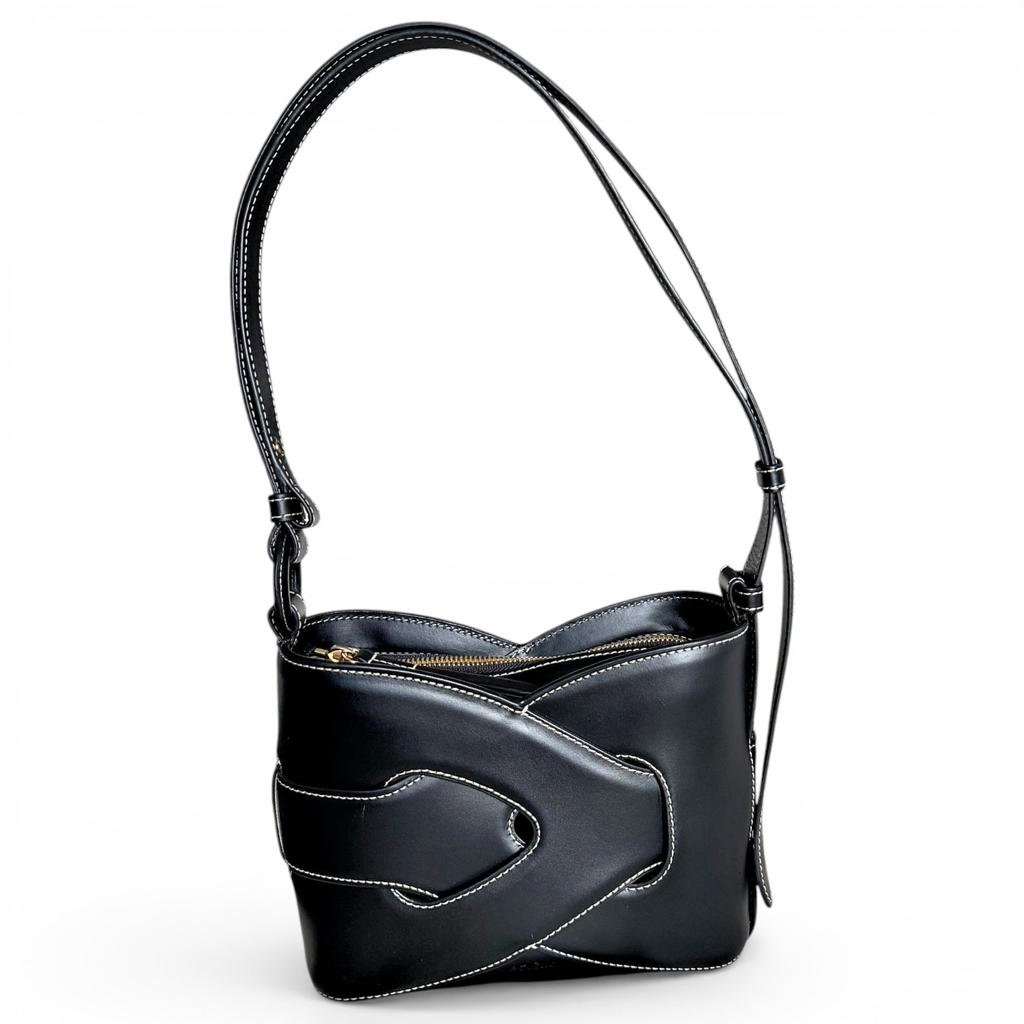 Leather handbag