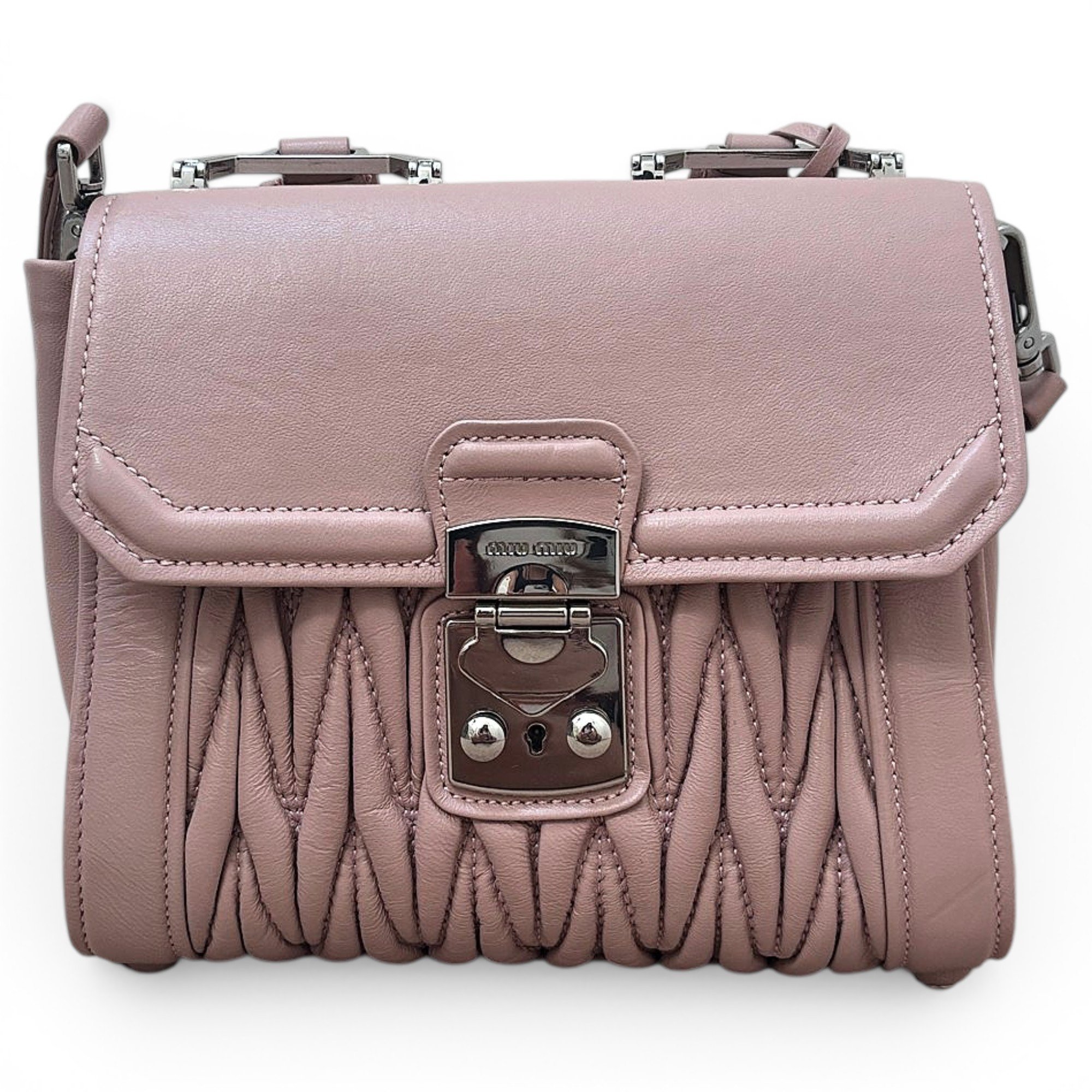 Matelassé leather handbag
