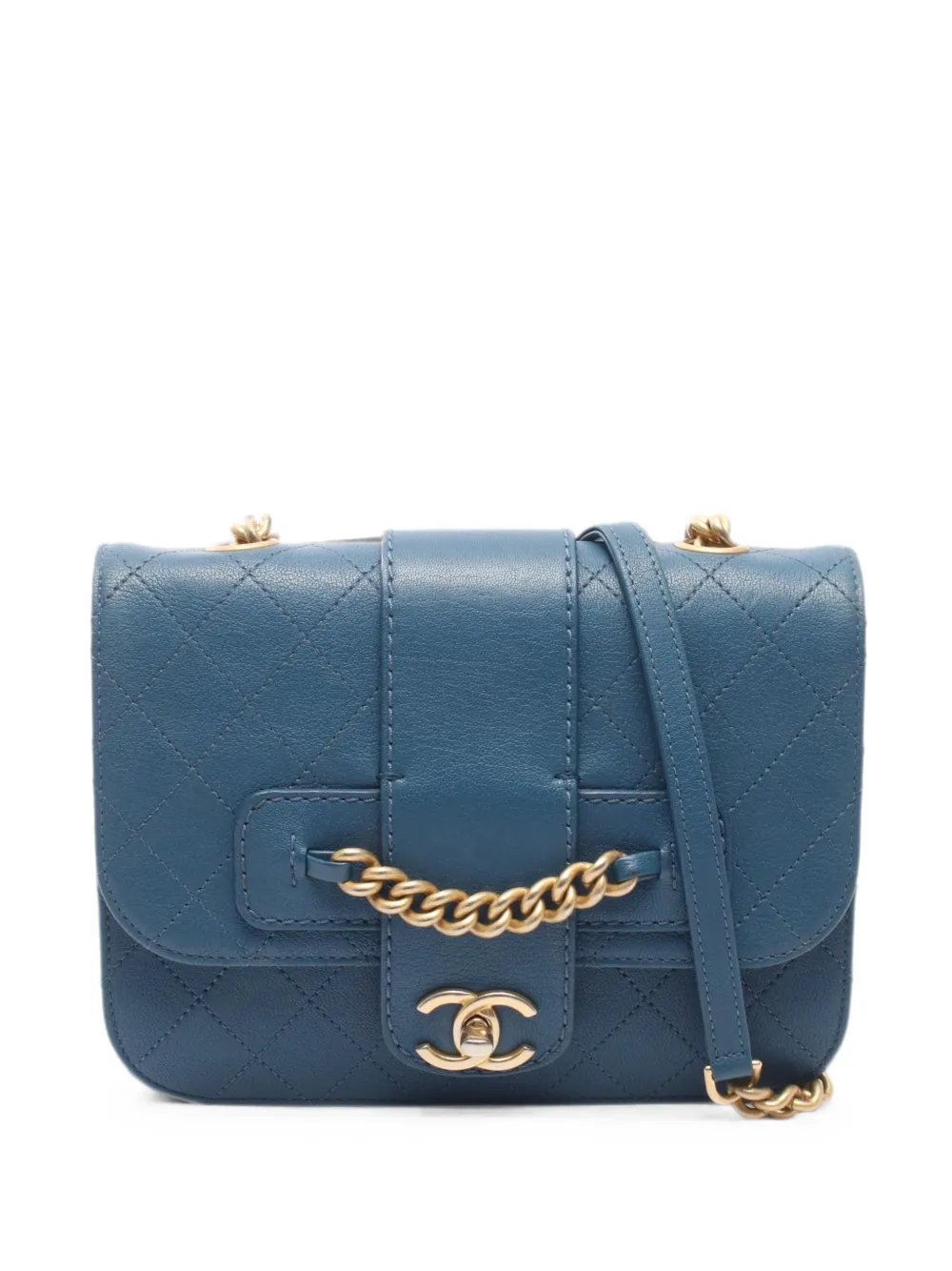 2017-2018 Matelassé Caviar shoulder bag