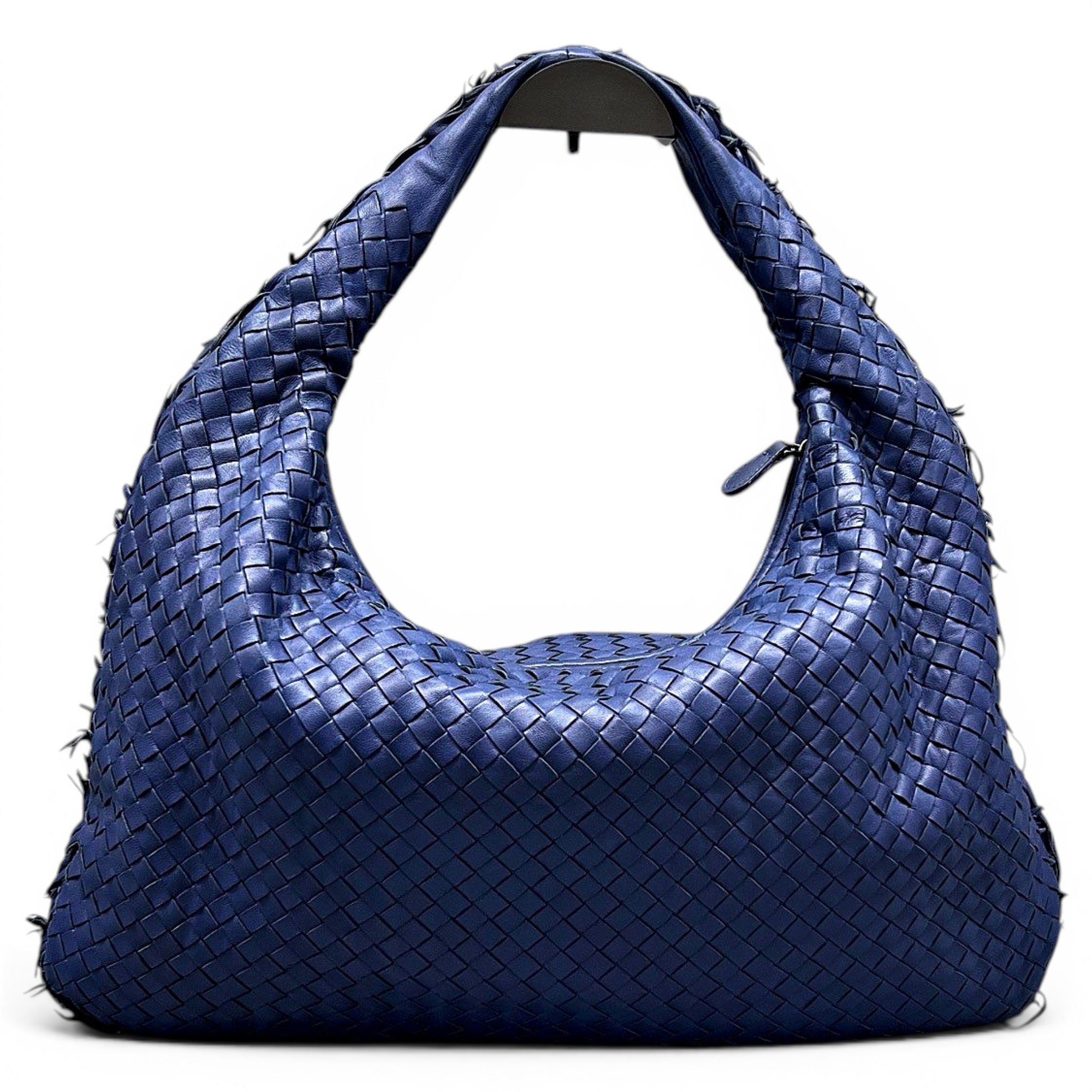 Veneta leather handbag