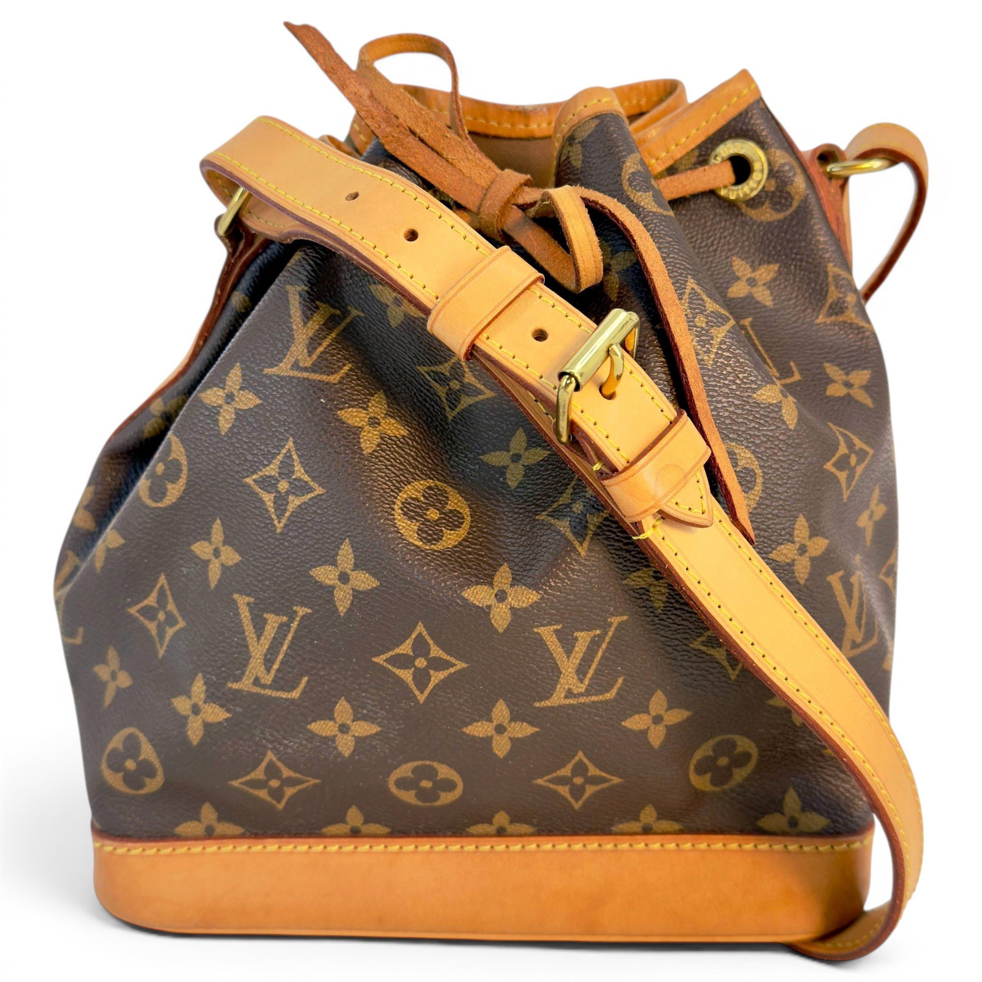 Noé leather handbag