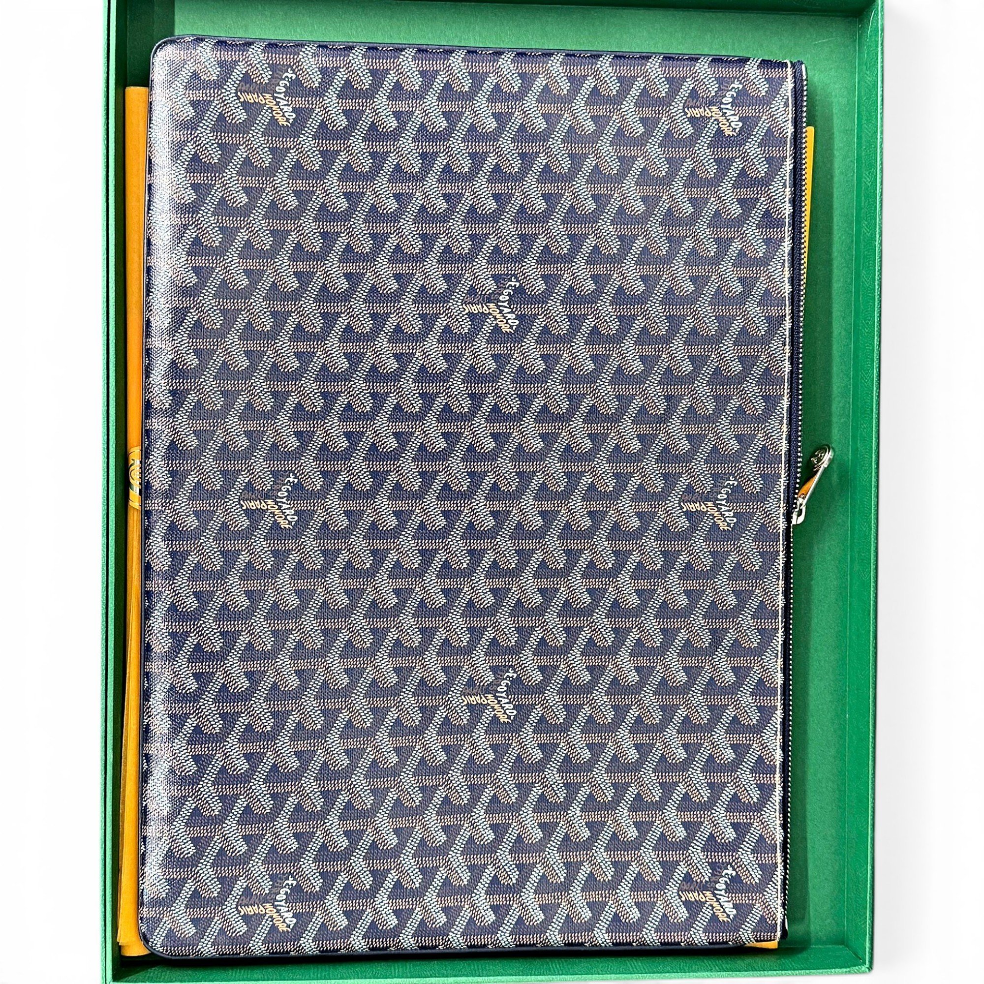 Sénat leather clutch bag