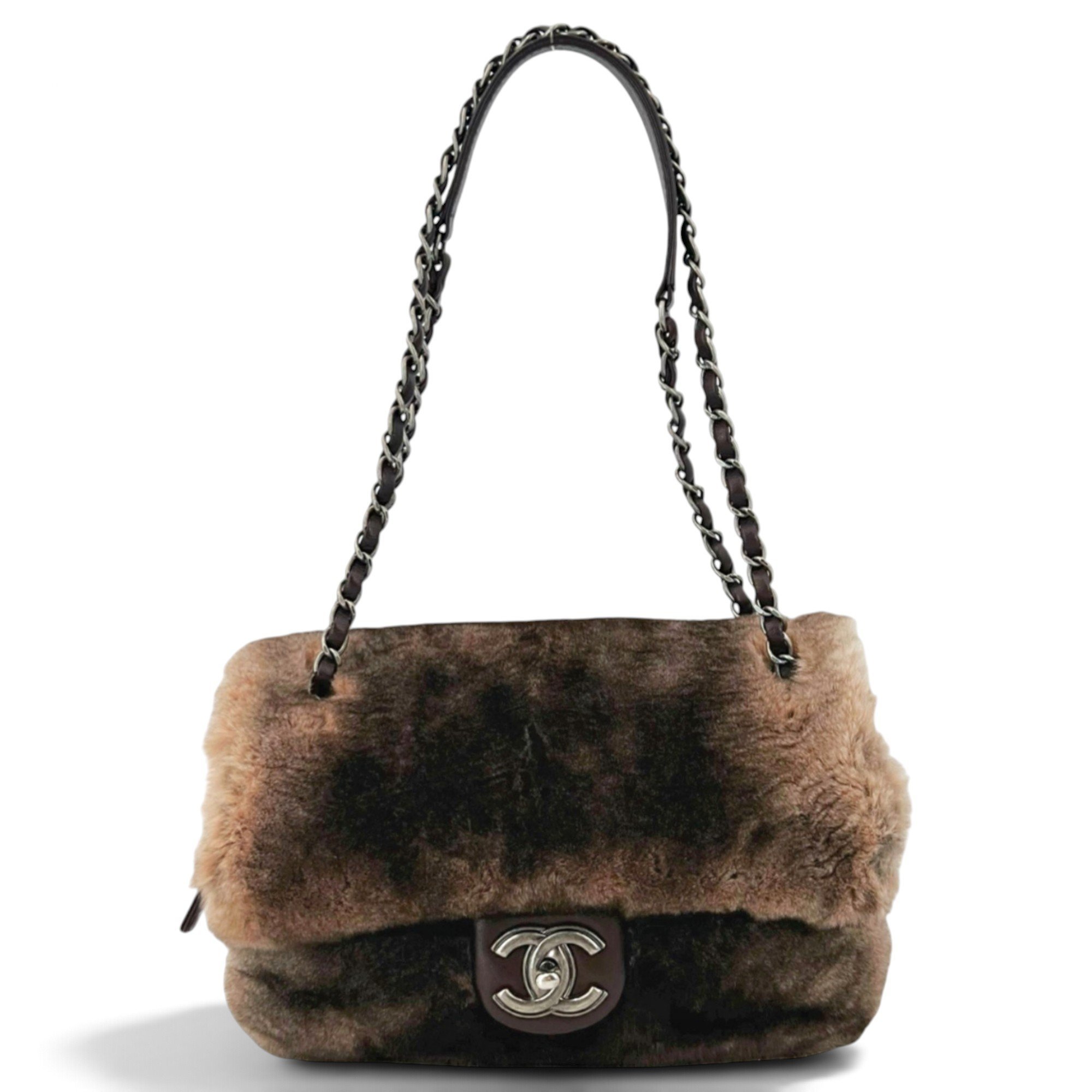 Timeless/Classique leather crossbody bag