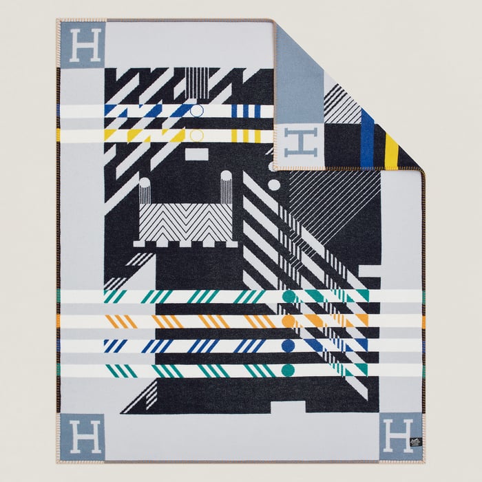 Avalon Jump'H Blanket