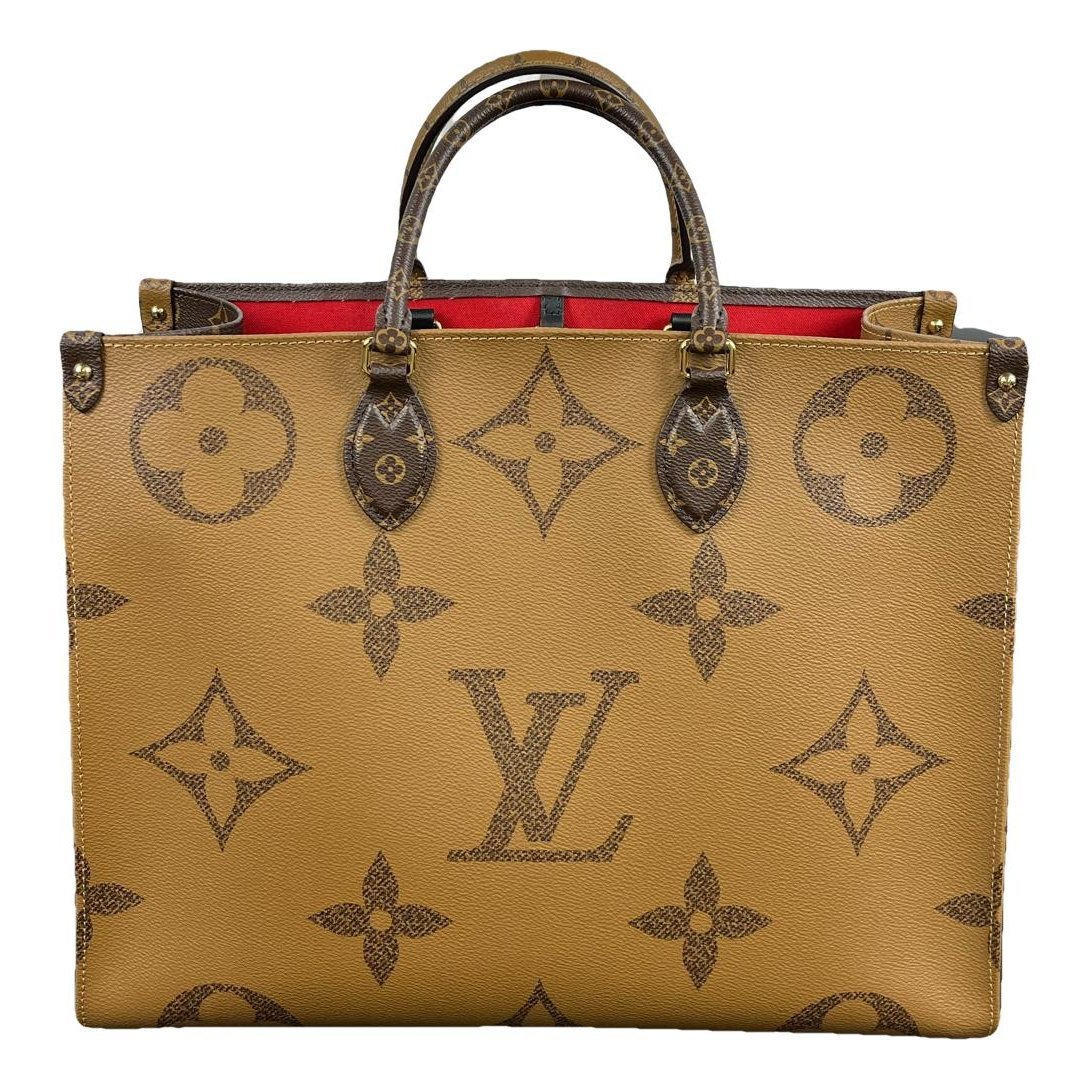Onthego leather handbag