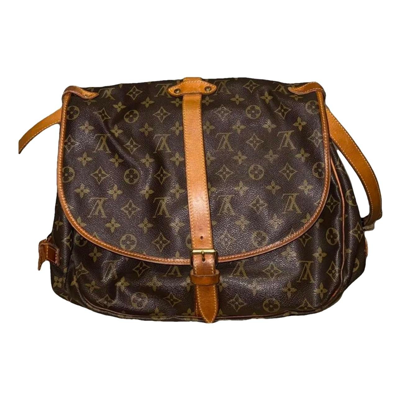 Saumur leather crossbody bag