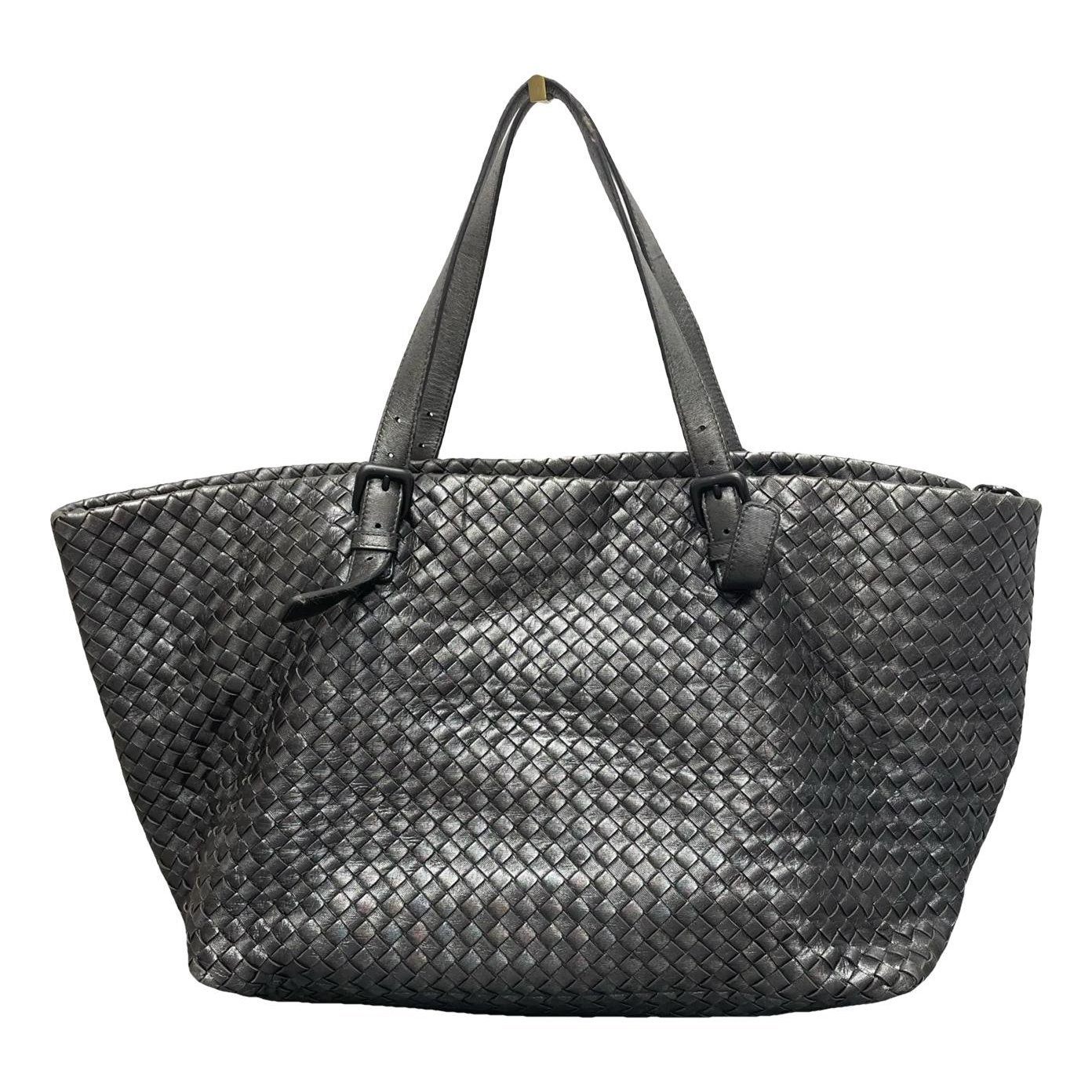 Fourre-Tout leather handbag