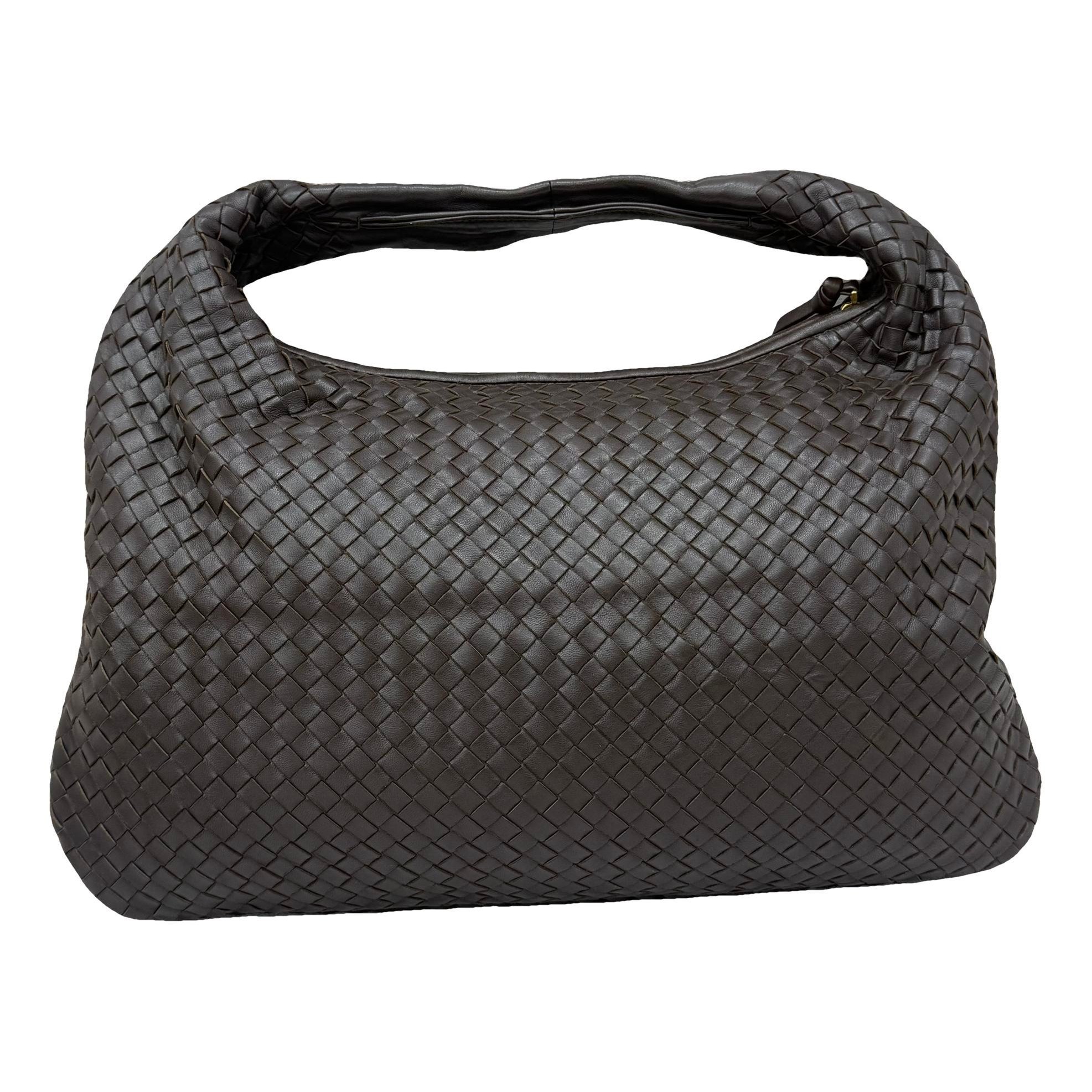 Veneta leather handbag