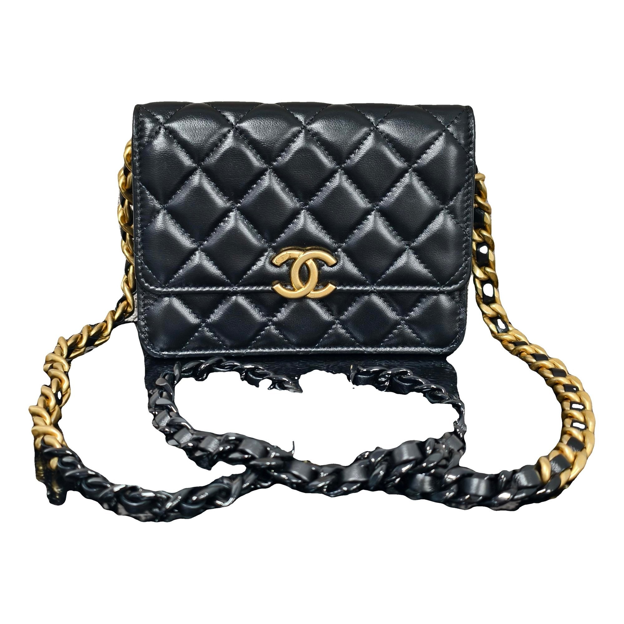 Wallet On Chain Timeless/Classique leather crossbody bag
