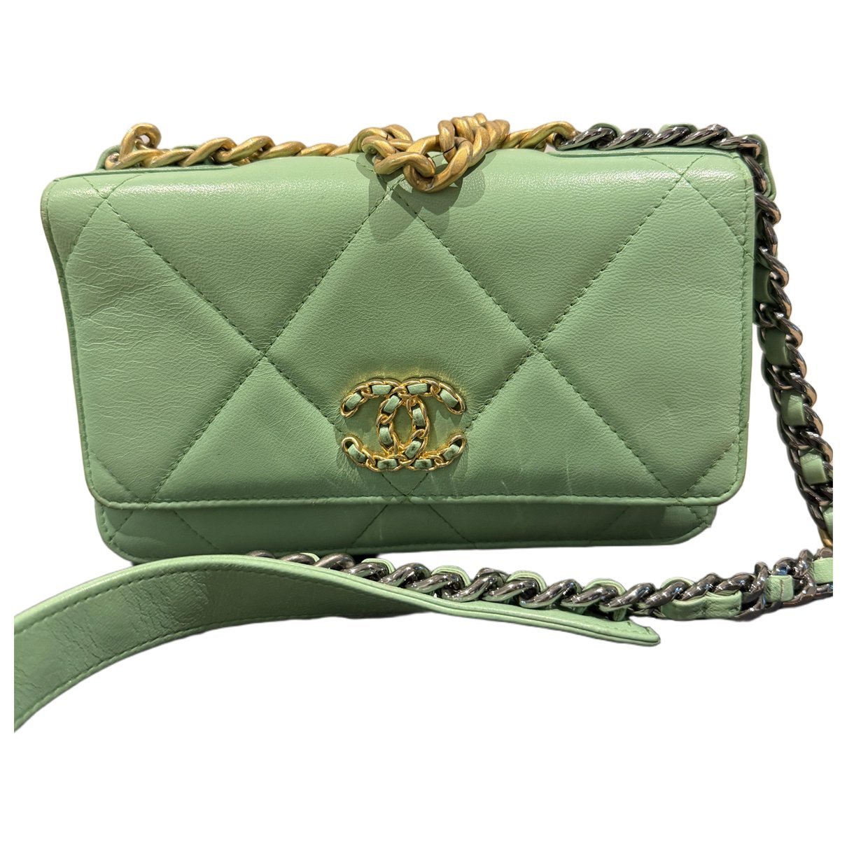 Chanel 19 leather handbag