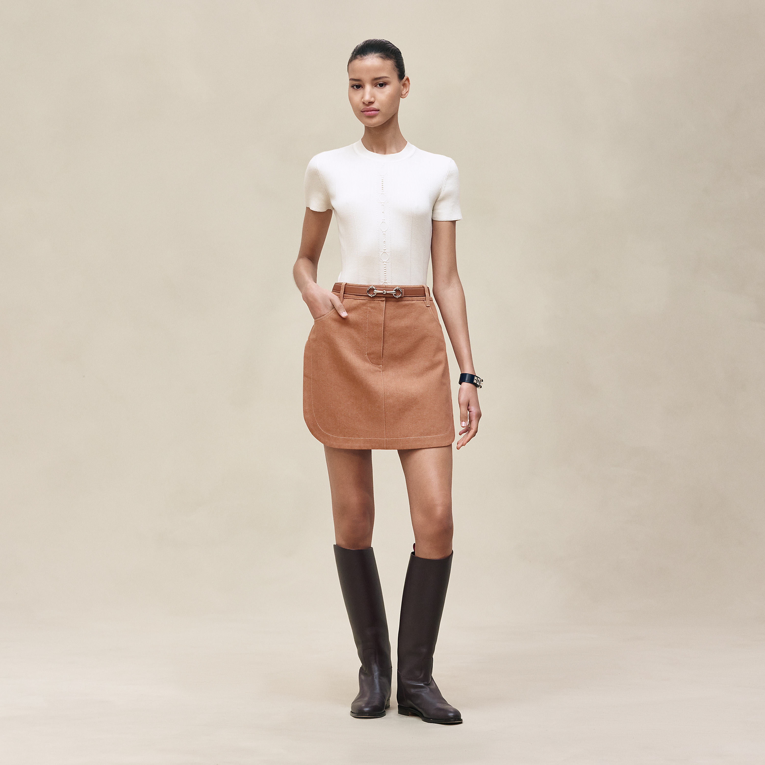 Short-sleeve sweater