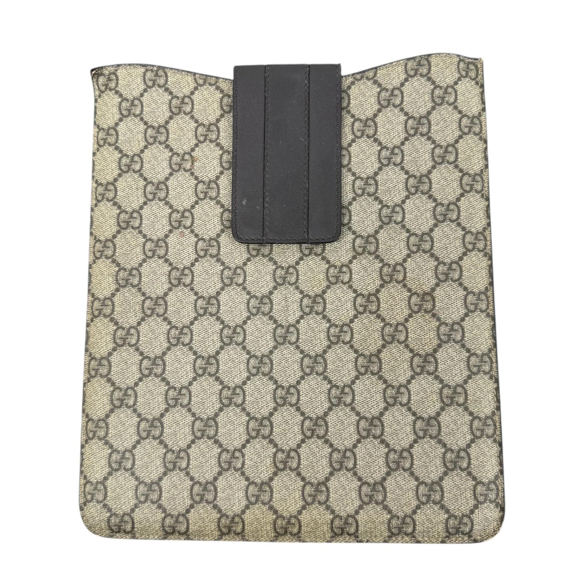 Gucci Leather vanity case
