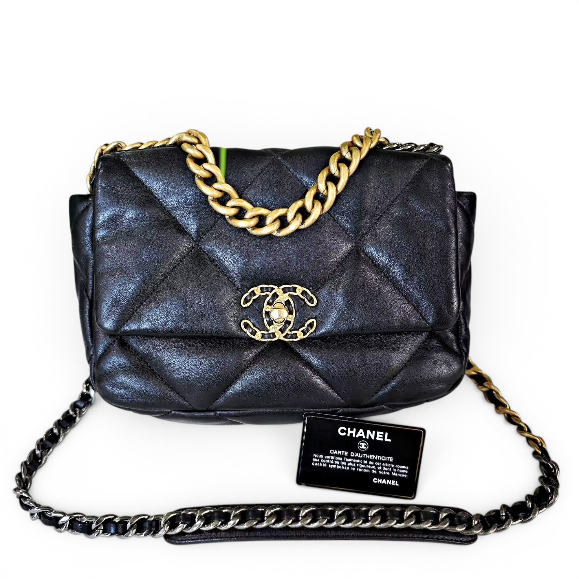 Chanel 19 leather handbag