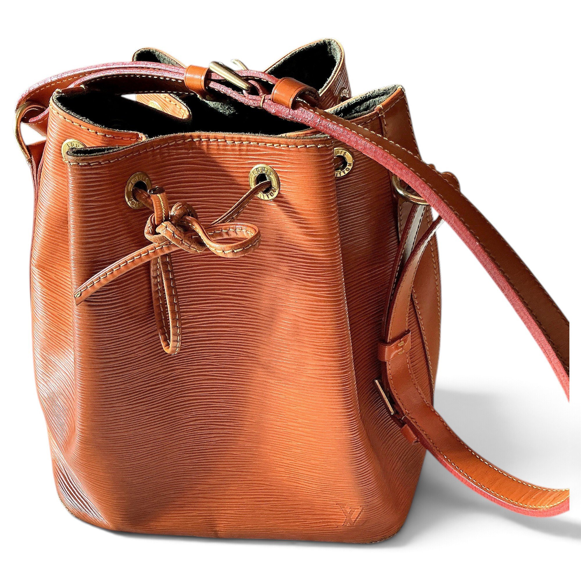 Noé leather handbag