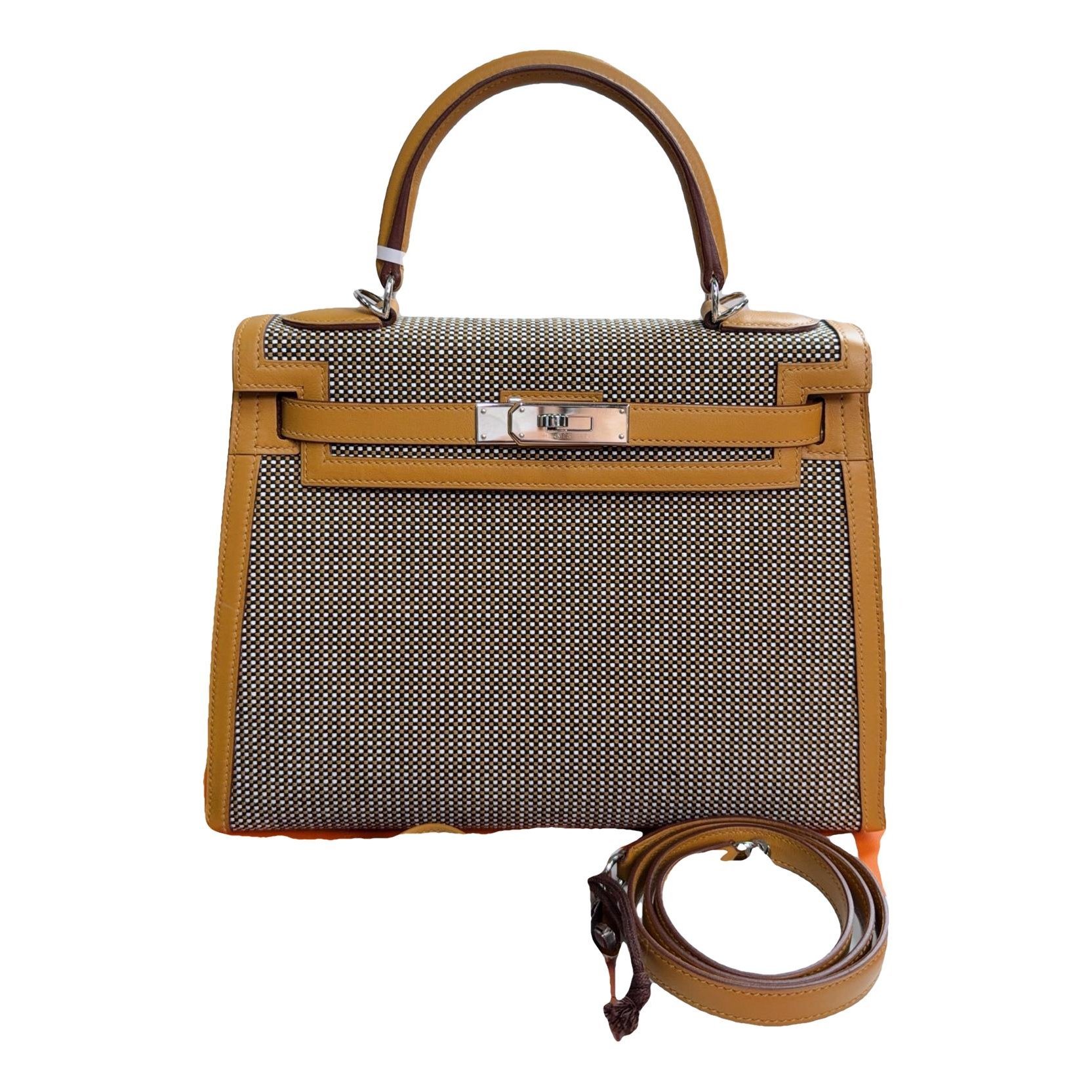 Kelly 28 leather handbag