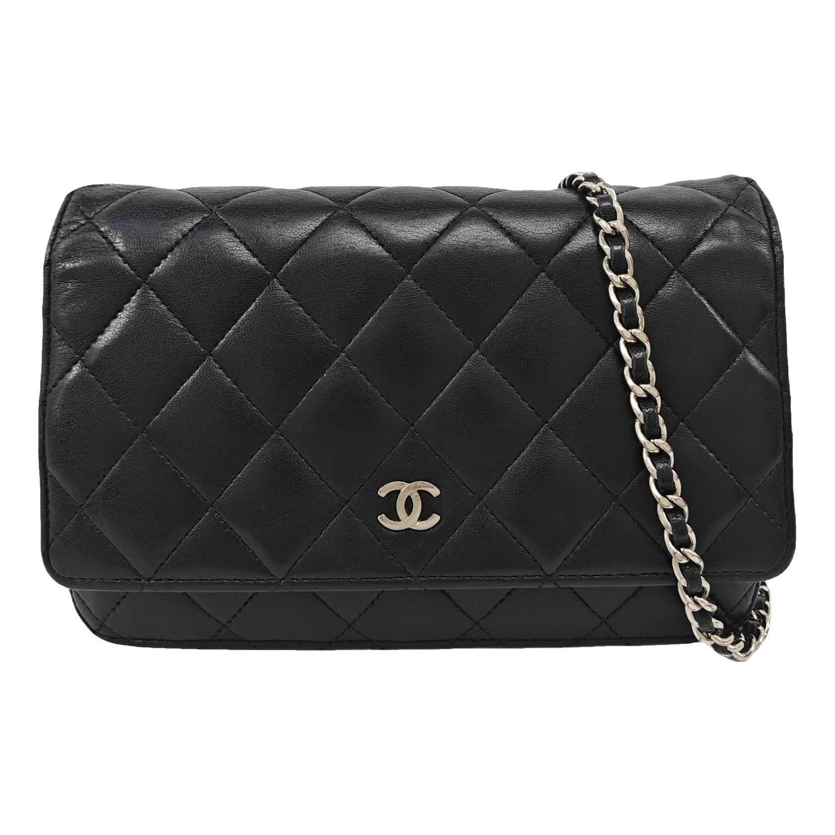 Wallet On Chain Timeless/Classique leather crossbody bag