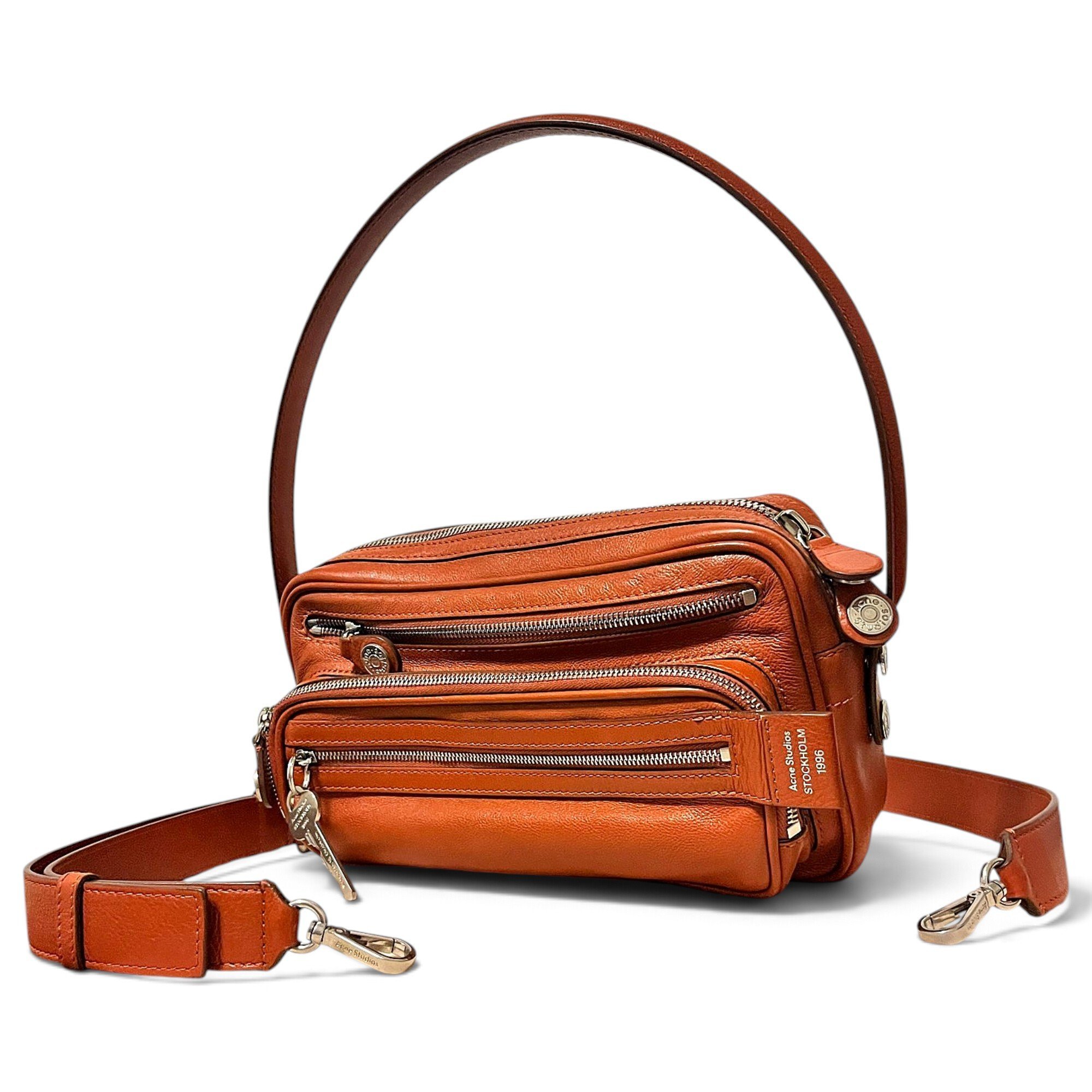 Multipocket leather crossbody bag