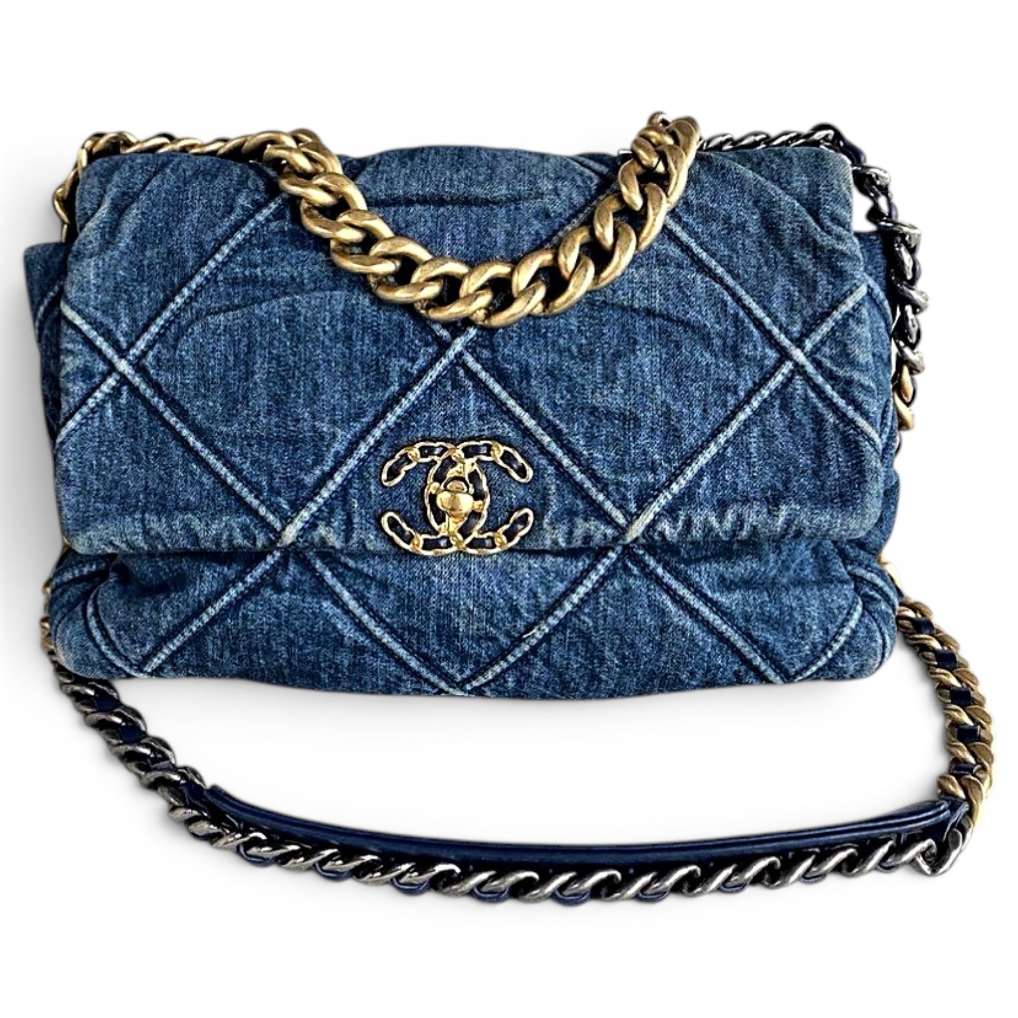 Chanel 19 handbag
