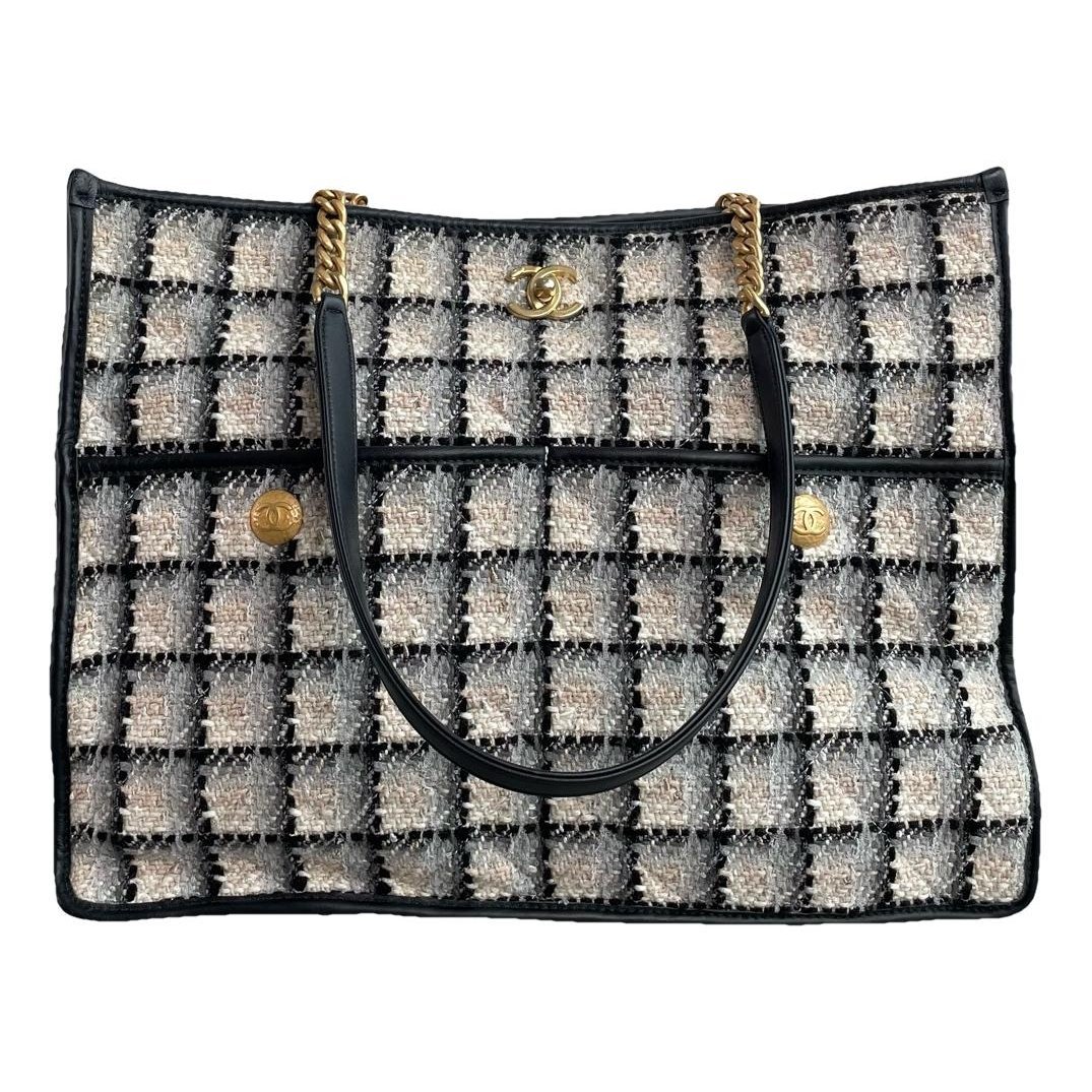 Tweed tote