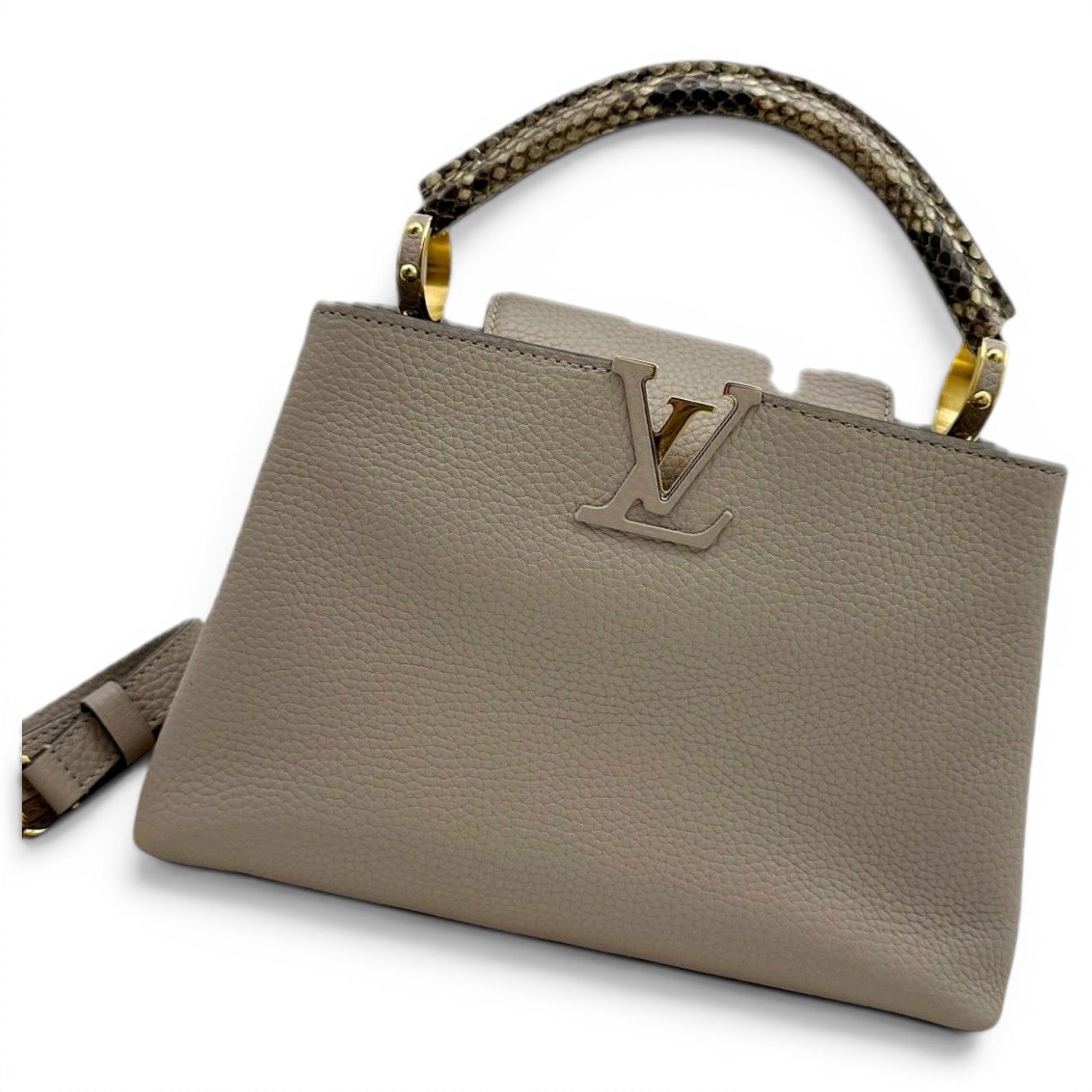 Capucines leather handbag