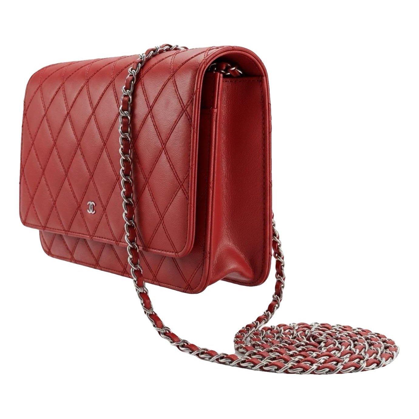 Wallet On Chain Timeless/Classique leather crossbody bag