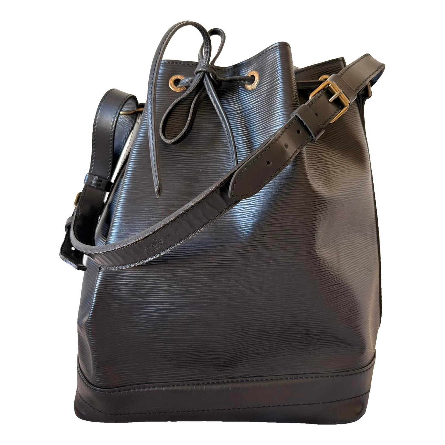 Noé leather handbag
