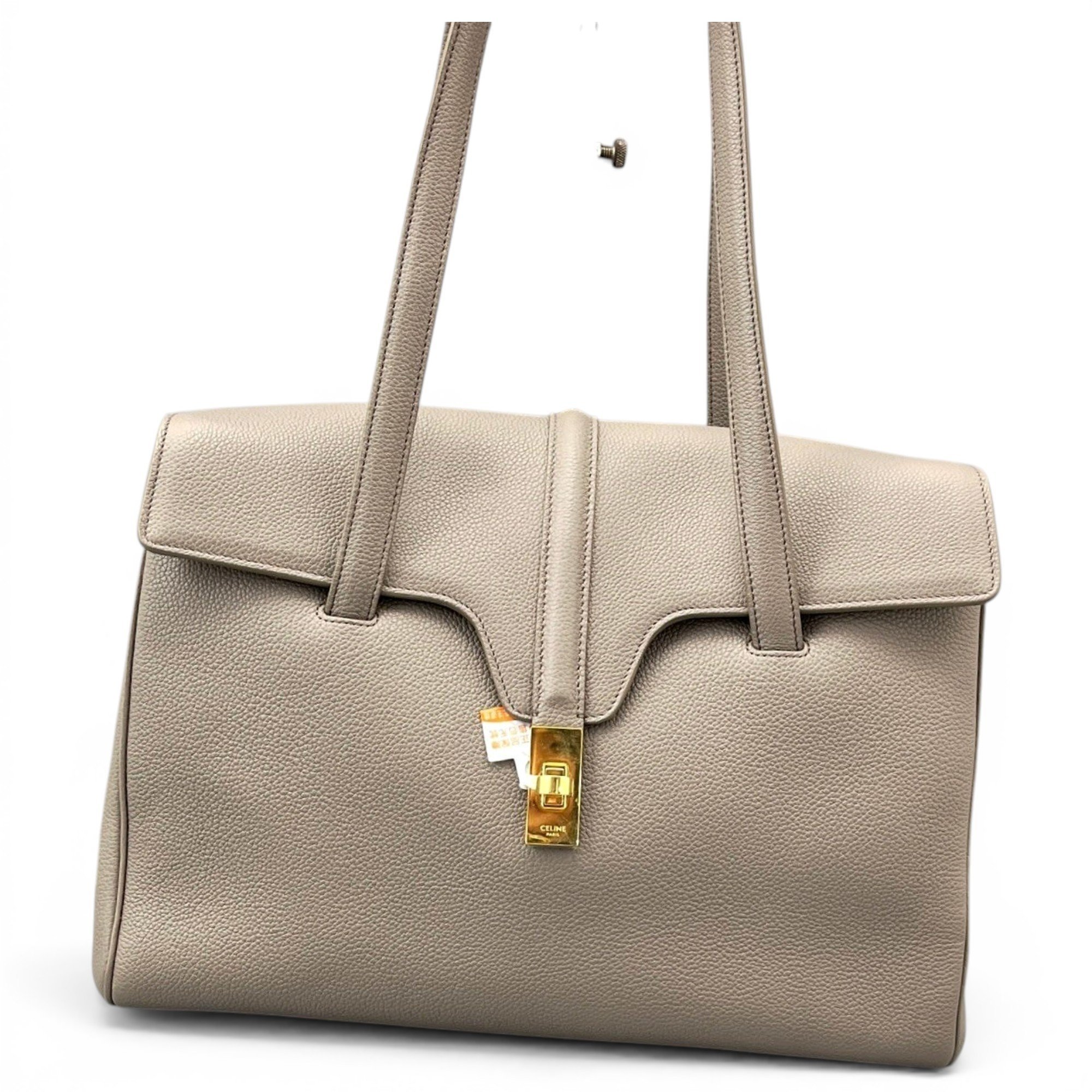 Sac 16 leather handbag