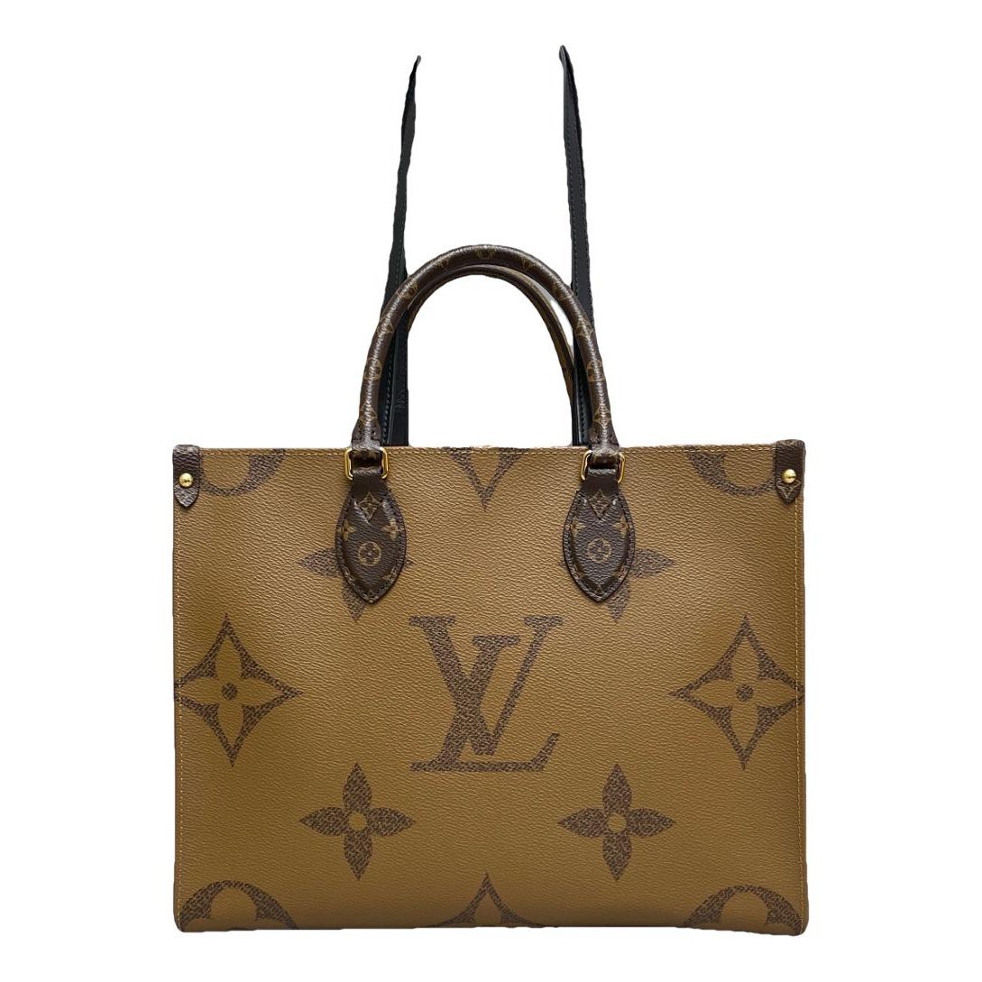 Onthego leather handbag