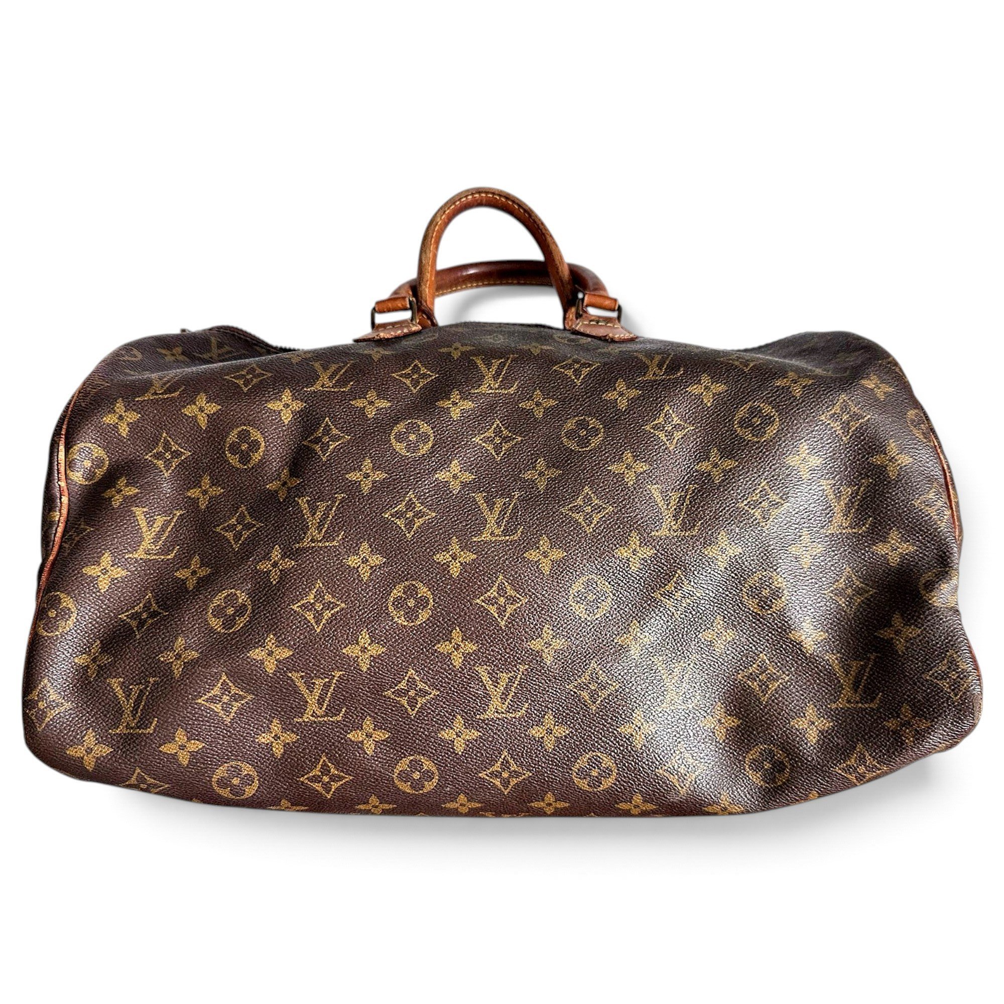 Leather travel bag