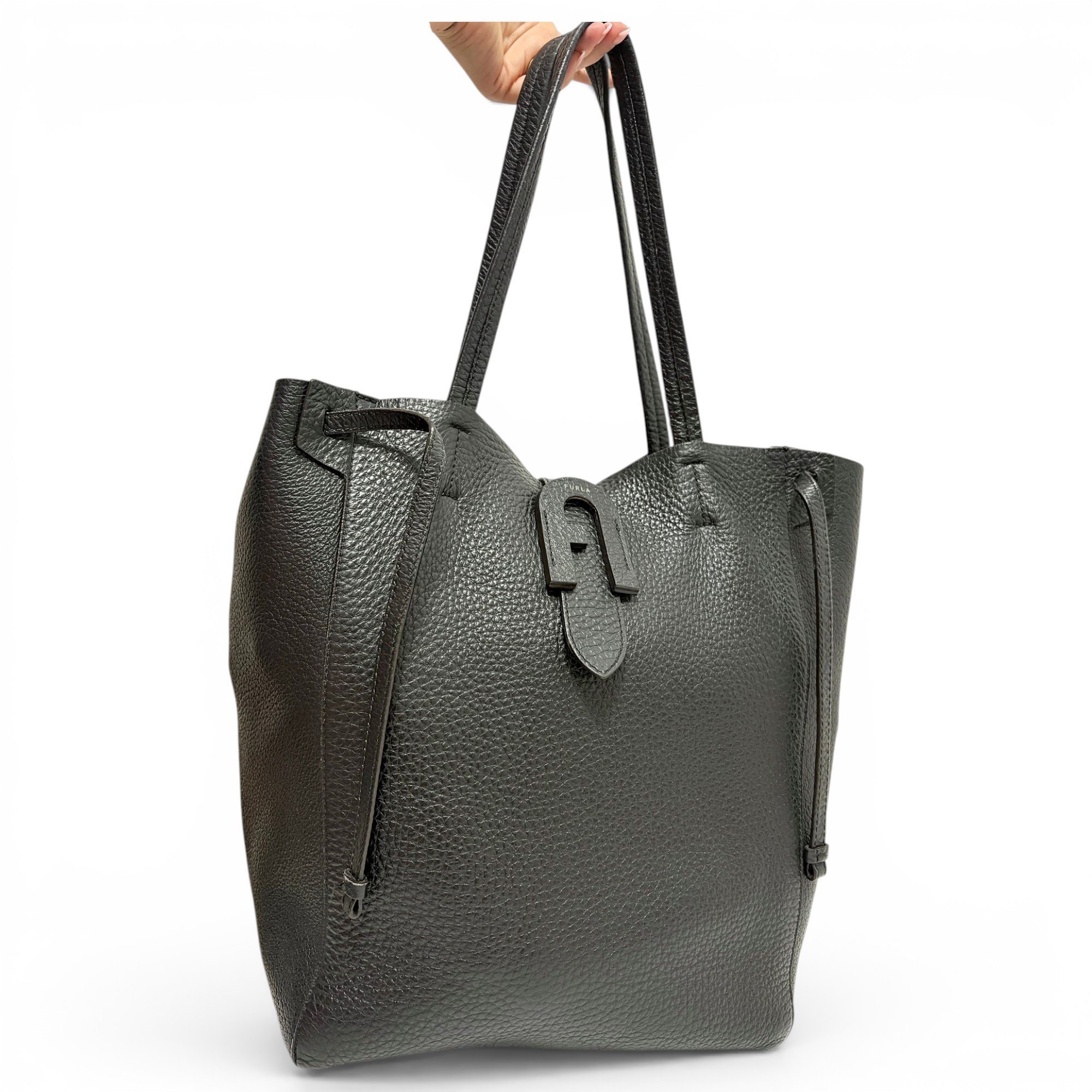 Leather handbag