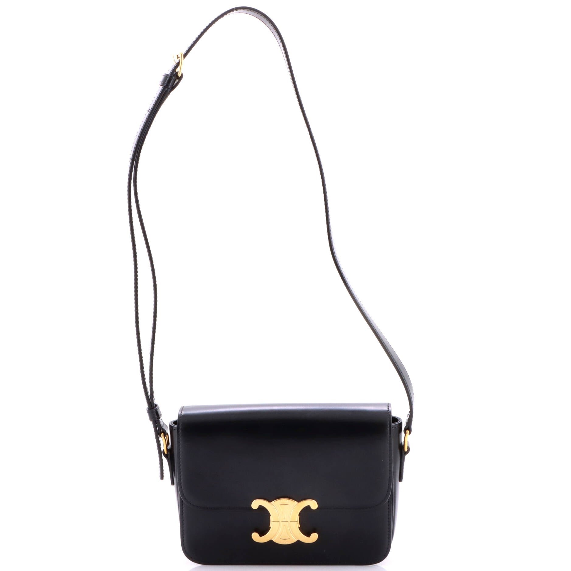 Triomphe Shoulder Bag Smooth Calfskin Teen