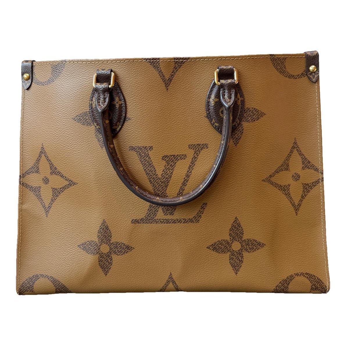 Onthego leather handbag