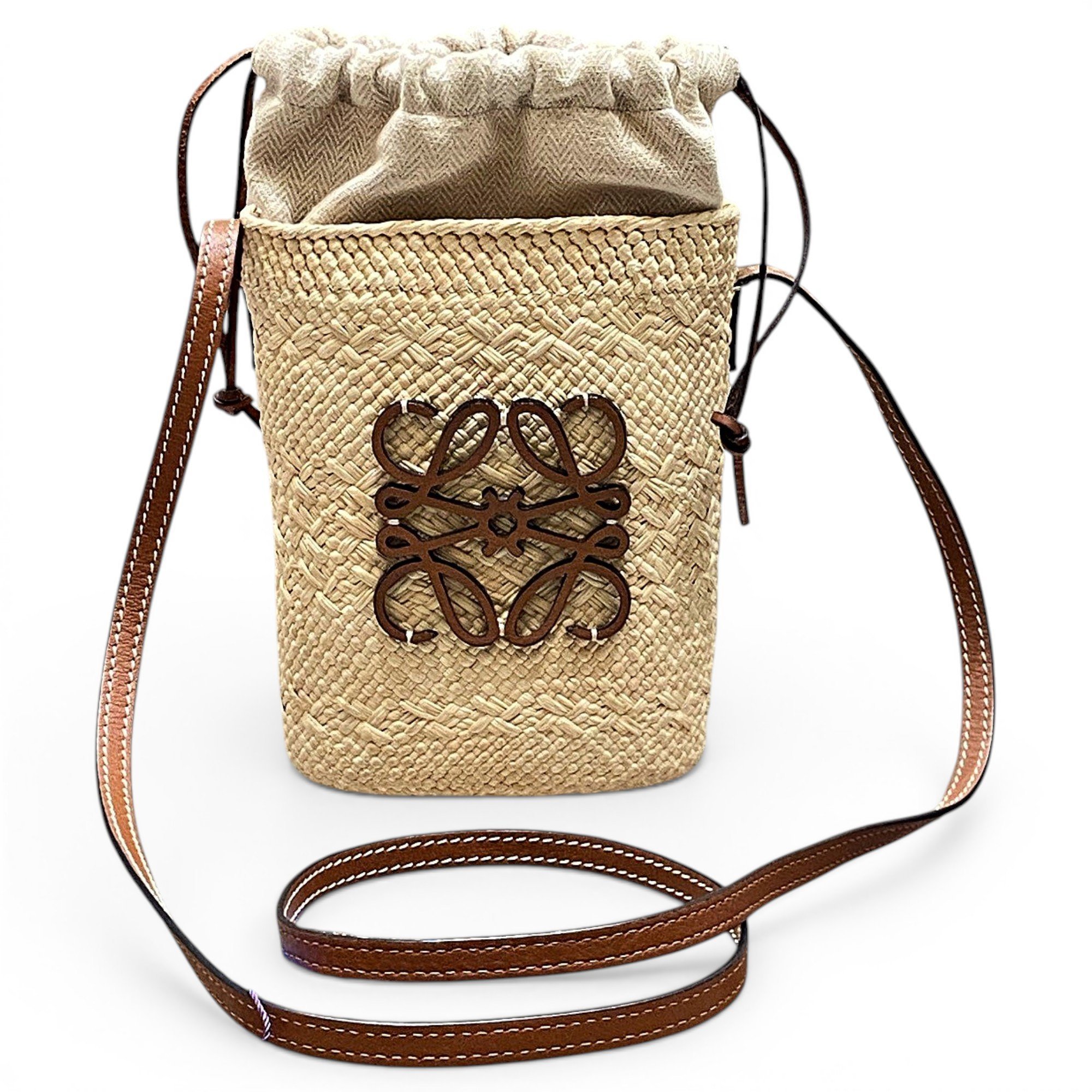 Anagram Basket crossbody bag