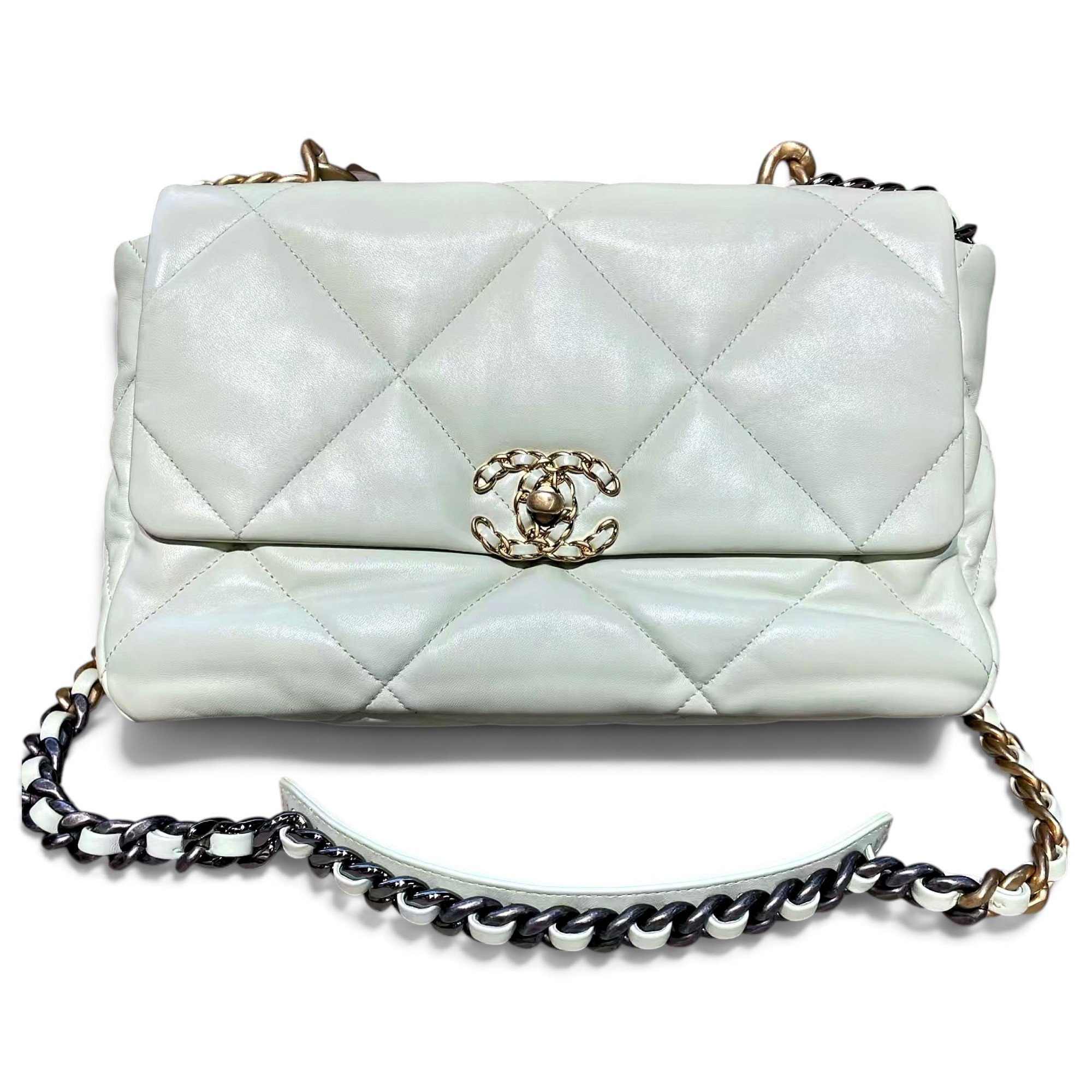 Chanel 19 leather handbag