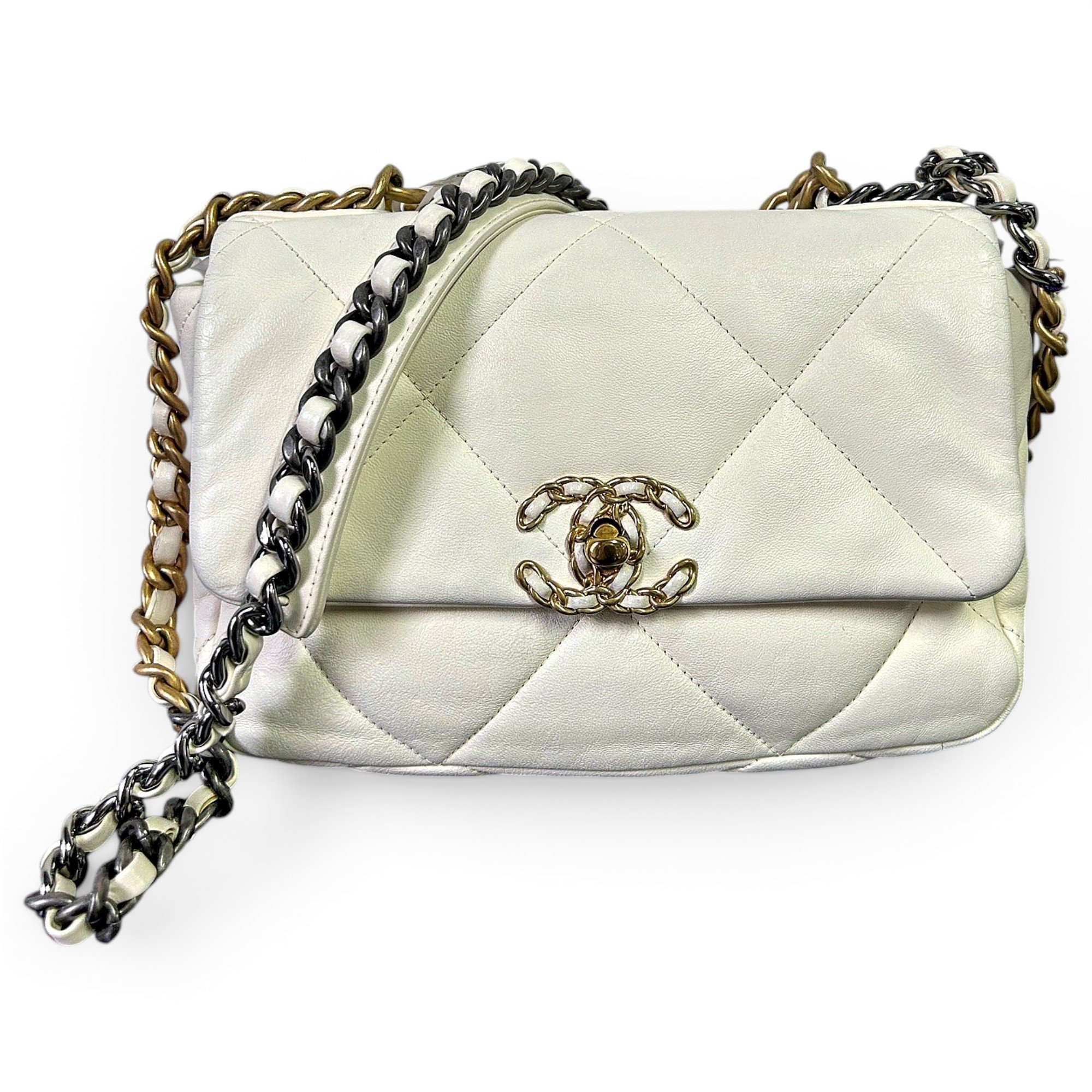 Chanel 19 leather handbag