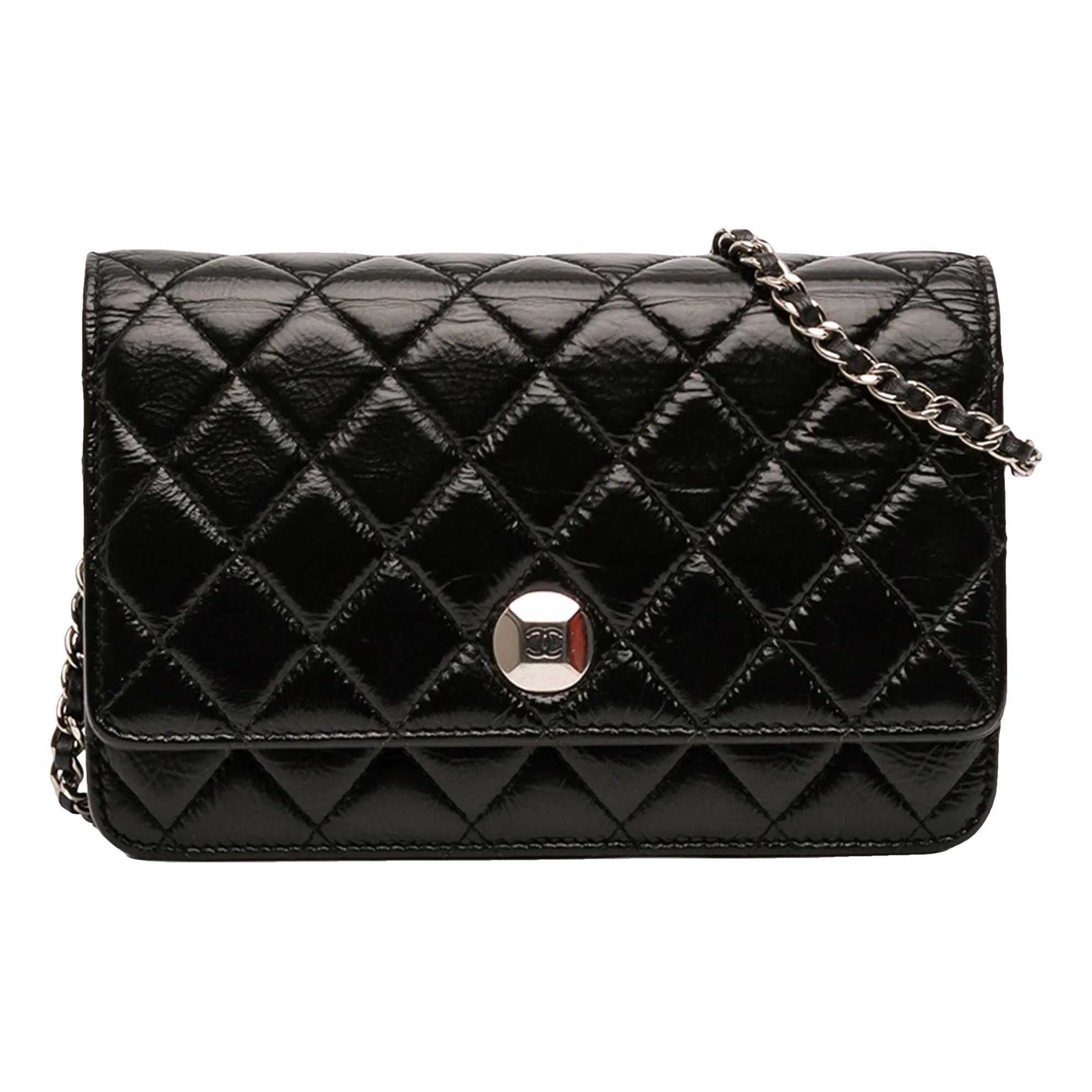 Wallet On Chain patent leather crossbody bag
