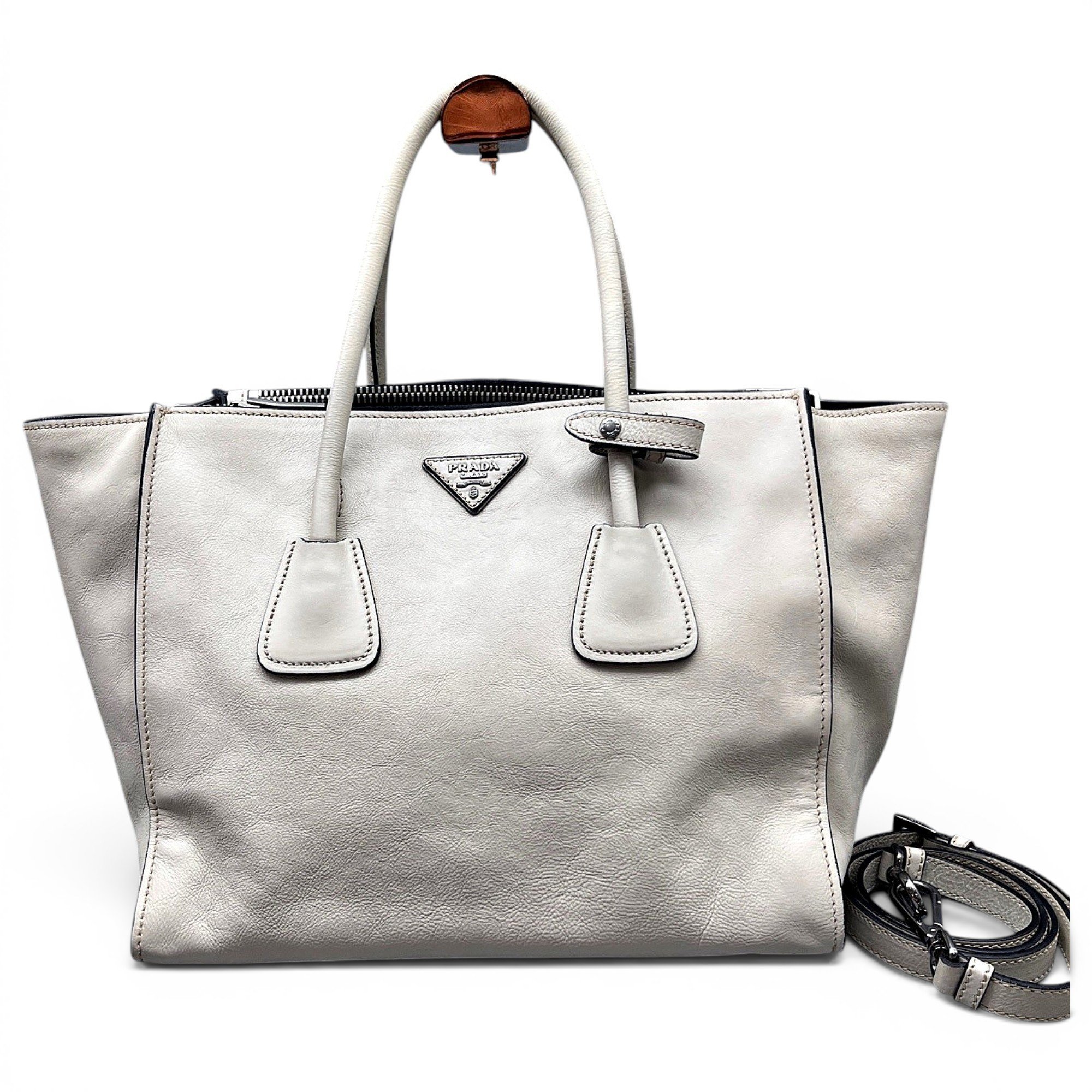 Leather handbag