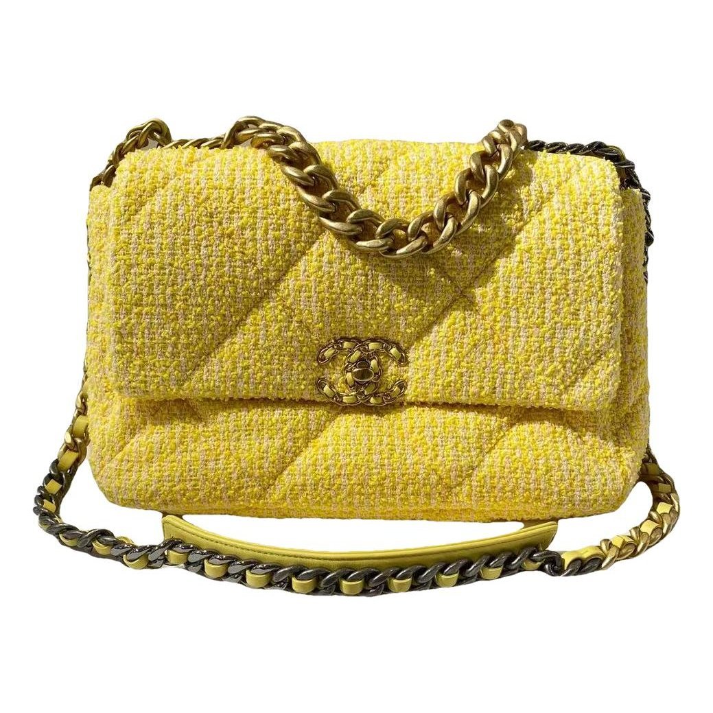 Chanel 19 leather handbag
