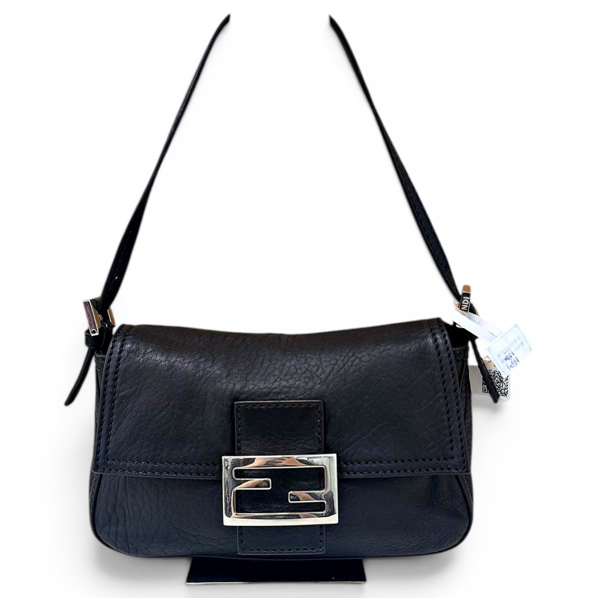 Baguette leather handbag