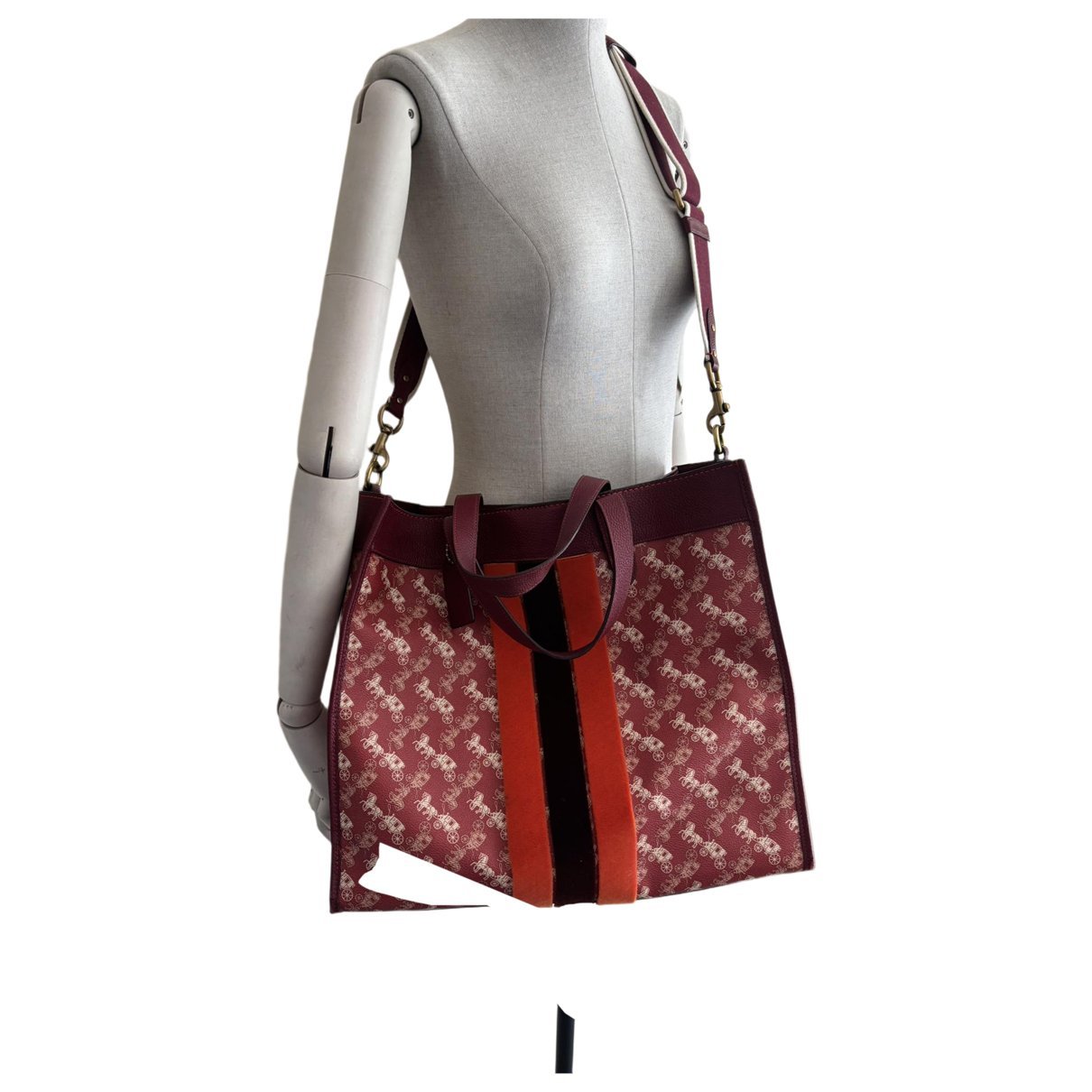 Leather tote