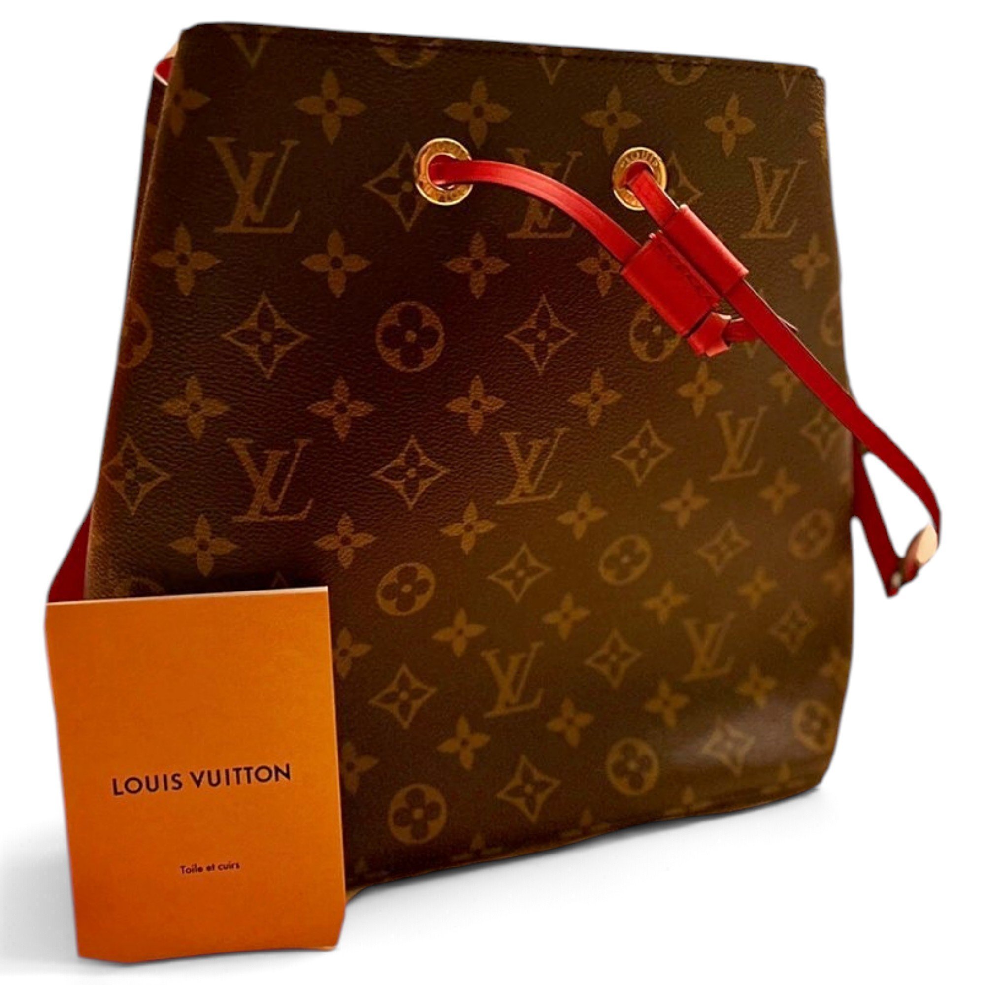 Louis Vuitton NéoNoé leather crossbody bag