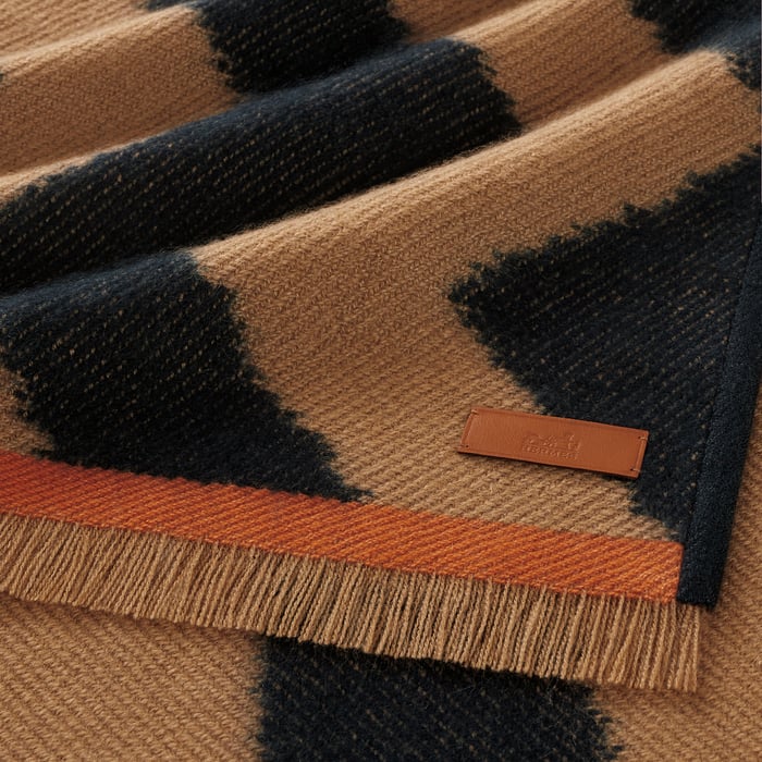 Ikat Electro 스톨