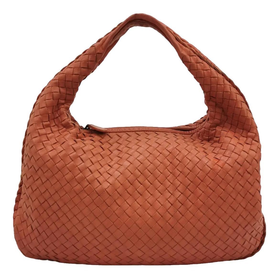 Veneta leather handbag