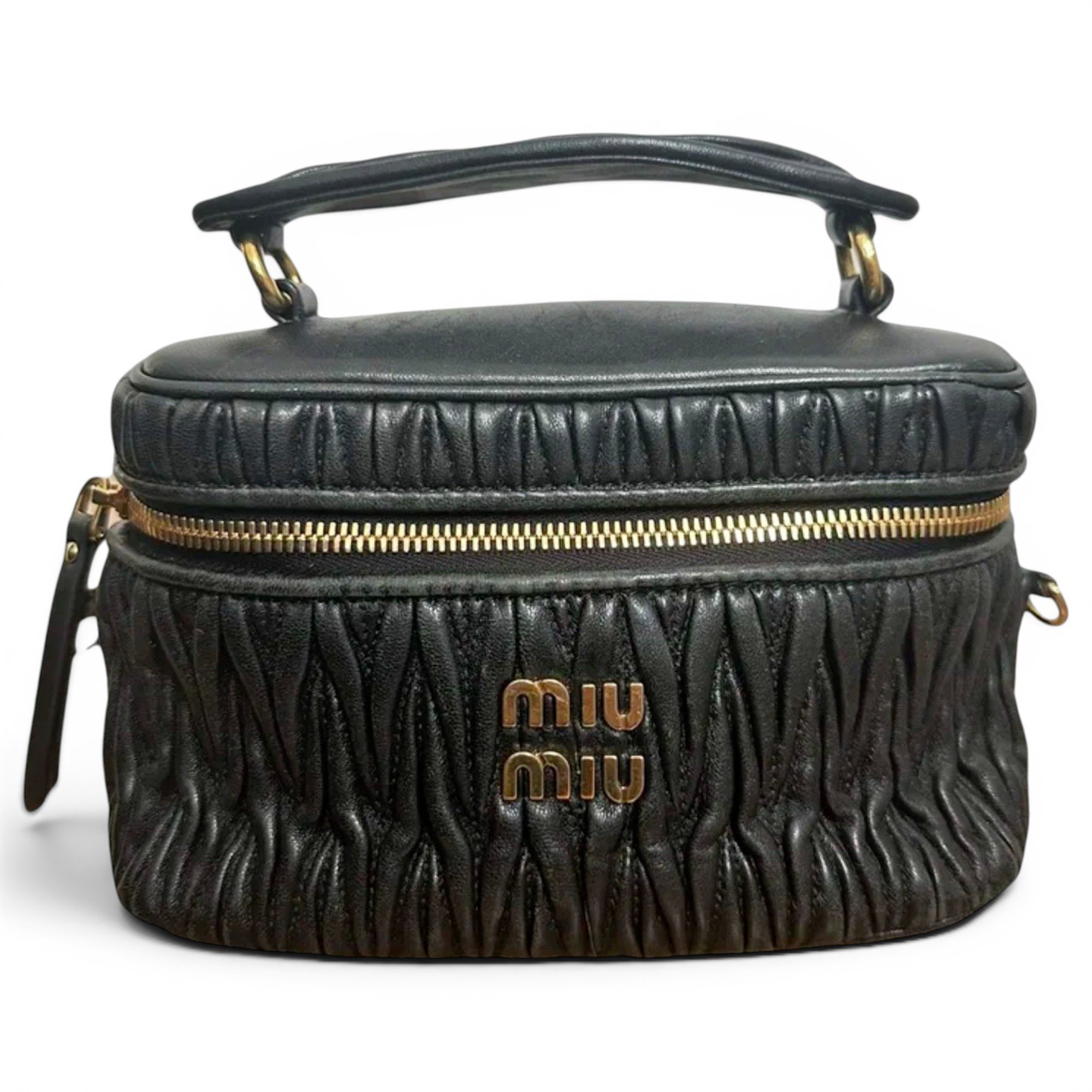 Matelassé leather handbag